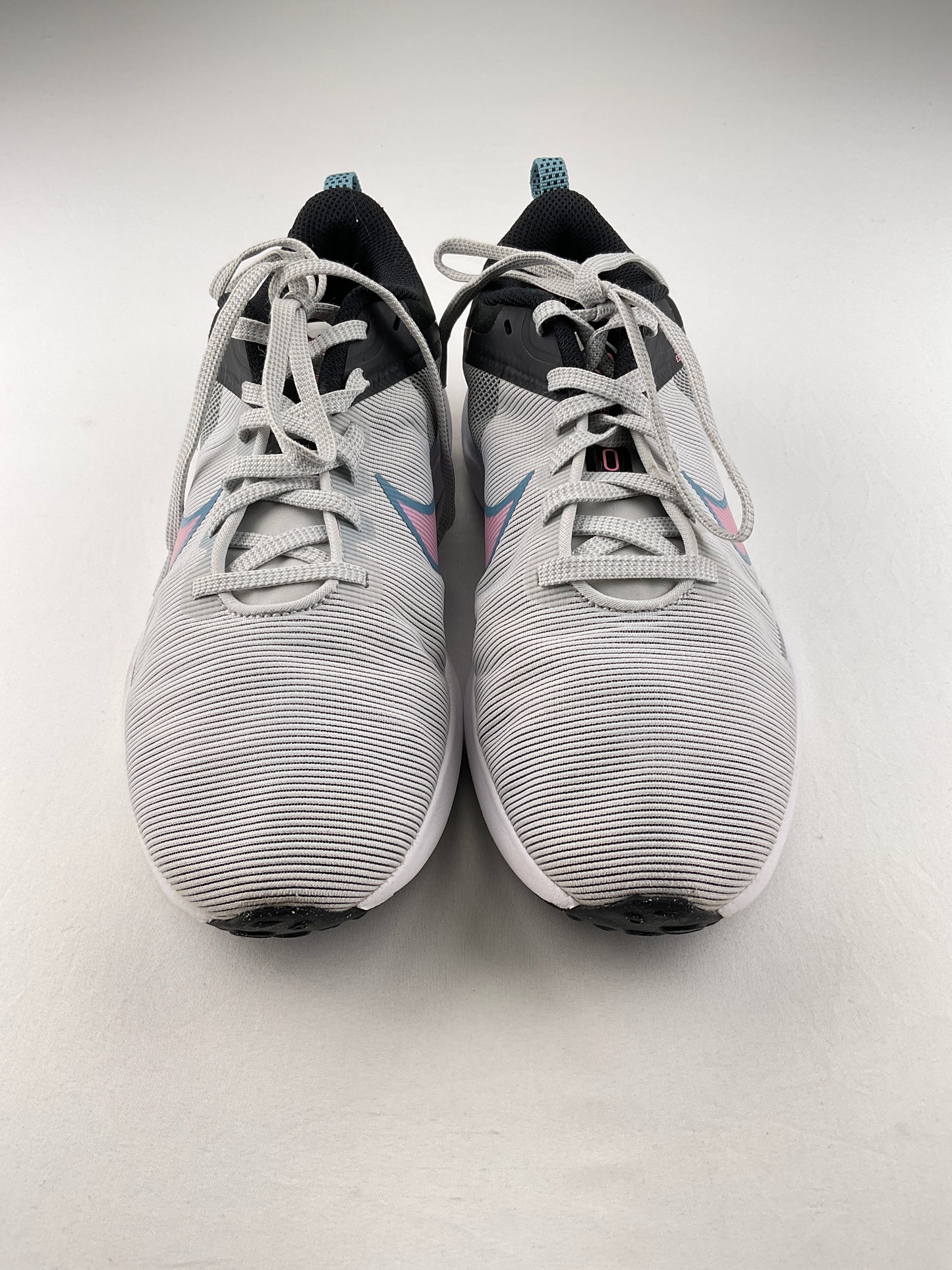 Tenis Gris Deportivo Nike