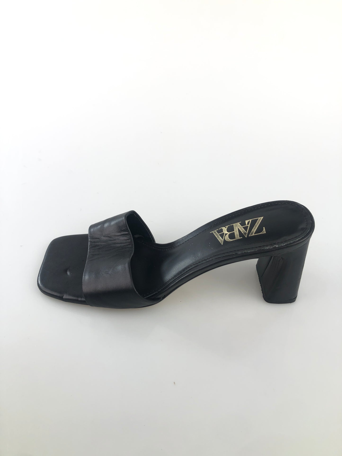 Zapatilla Negro de Tacon zara