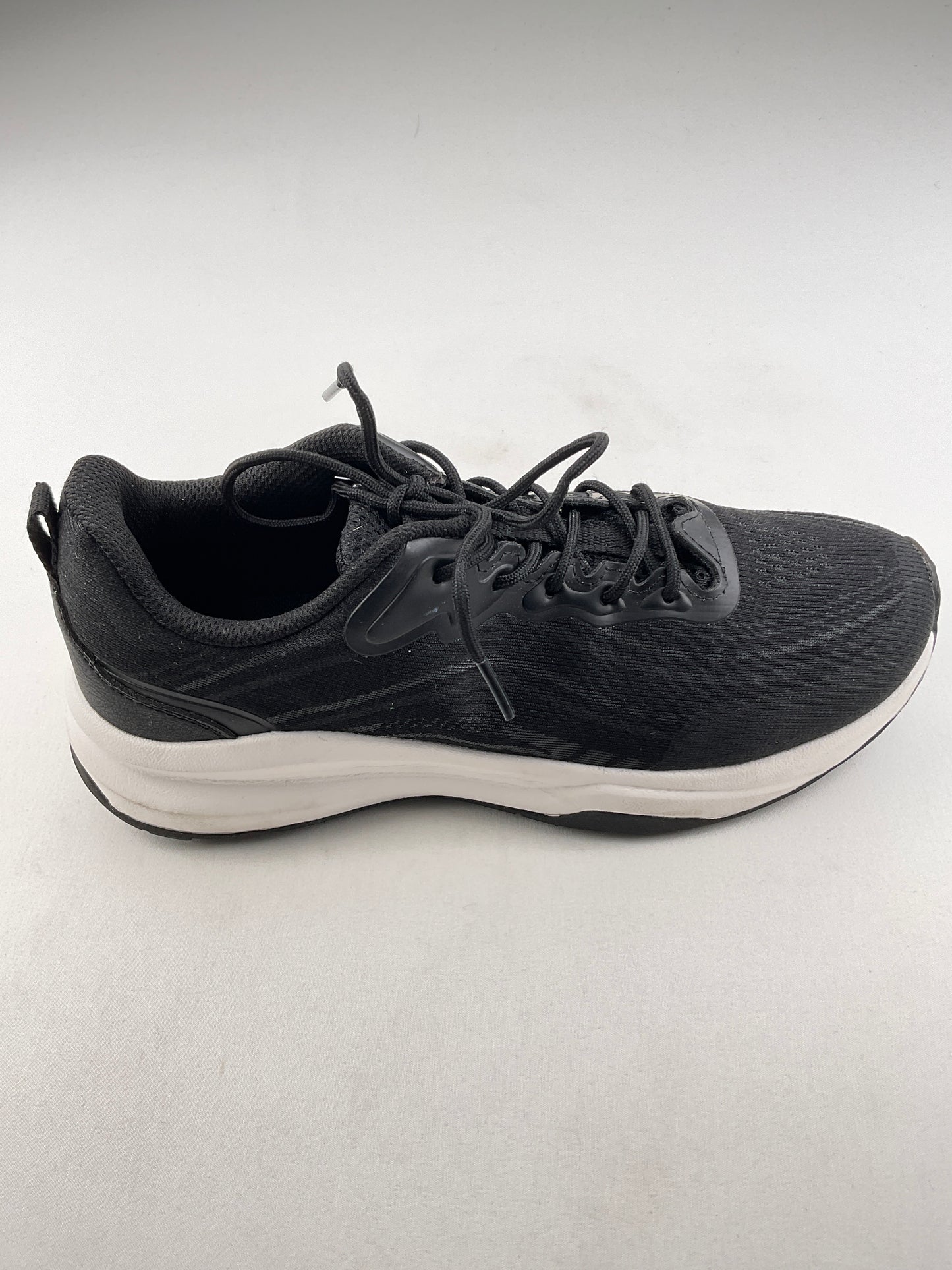 Tenis Negro Deportivo Khombu