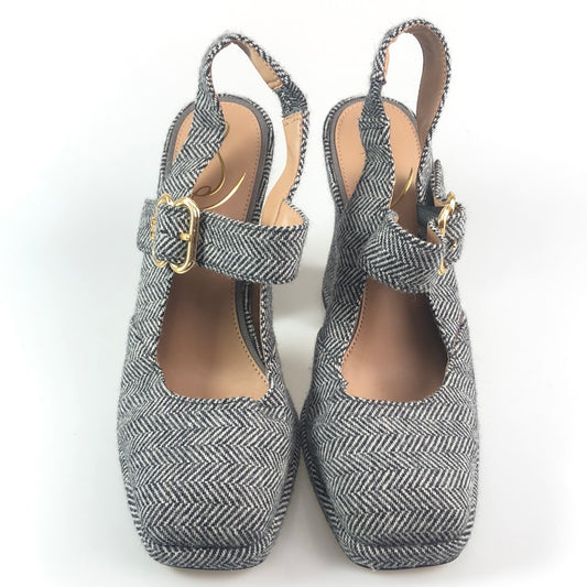 Zapatilla Gris de Tacon Sample Not For resale