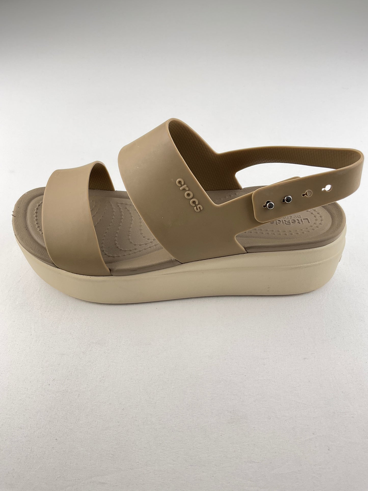 Zapatilla Crema Plataforma Crocs