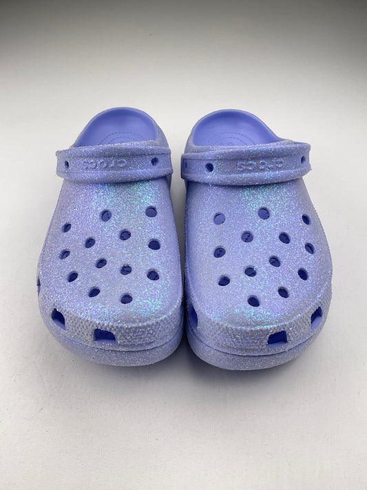 Sandalia Morado de Brillo Crocs