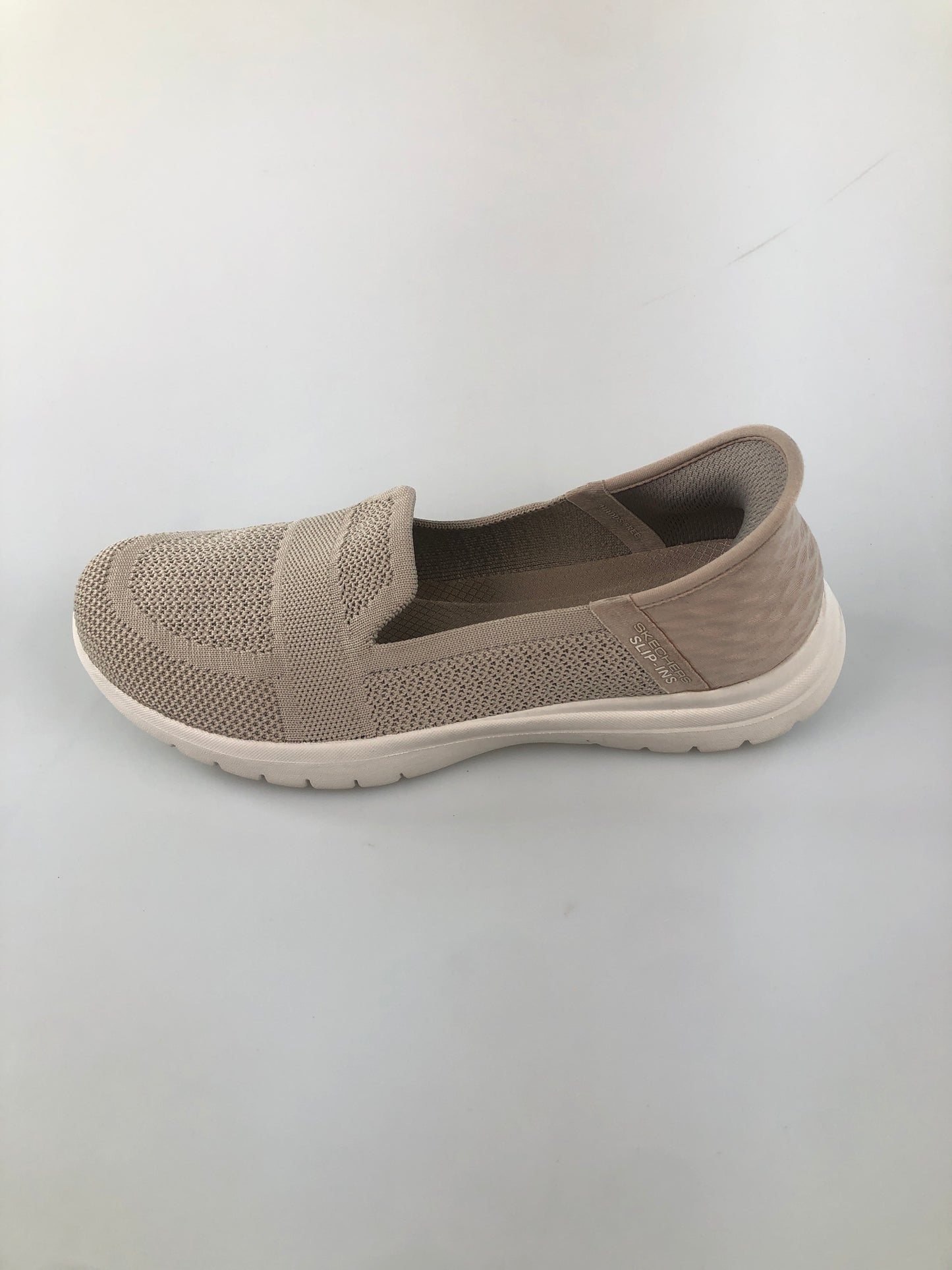 Alpargata Crema Skechers Slip ins