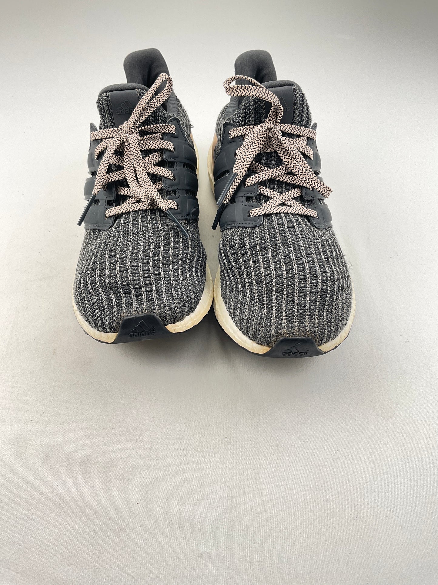 Tenis gris Ultra boost