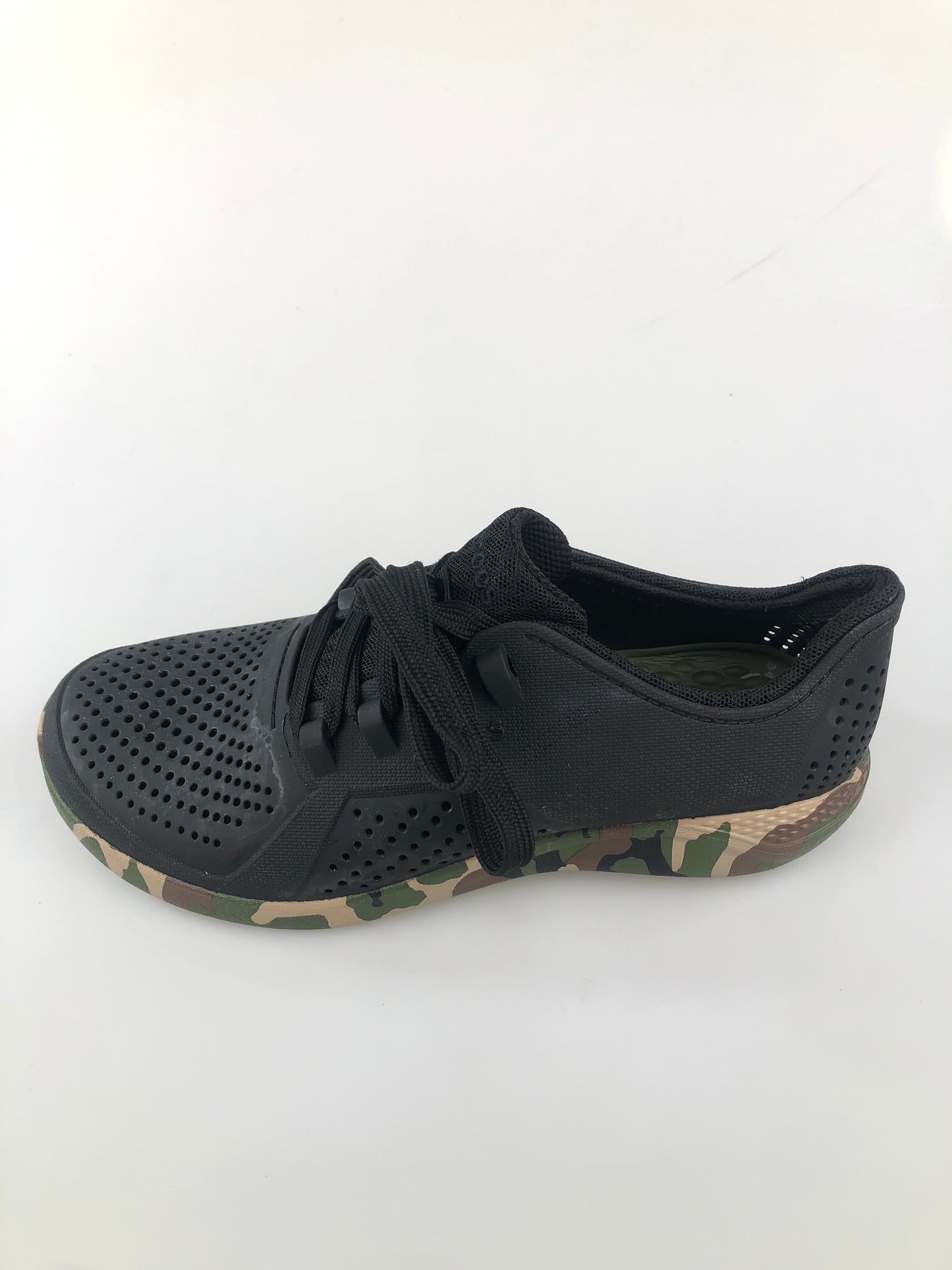 Tenis Negro Crocs