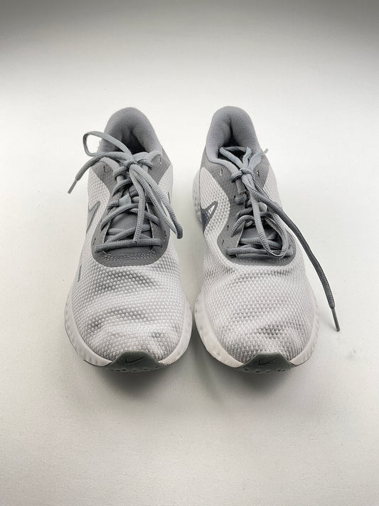 Tenis Gris Deportivo Nike