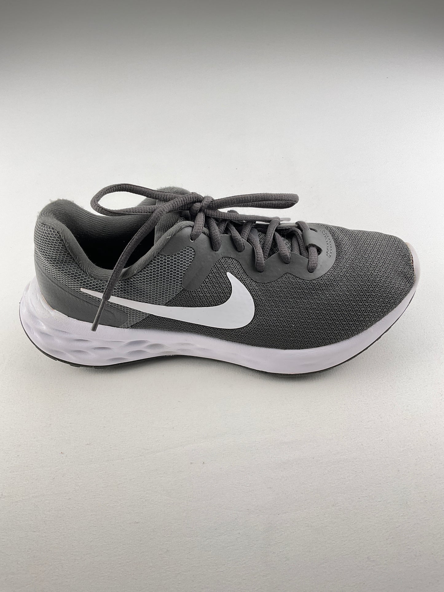 Tenis Gris Deportivo Nike