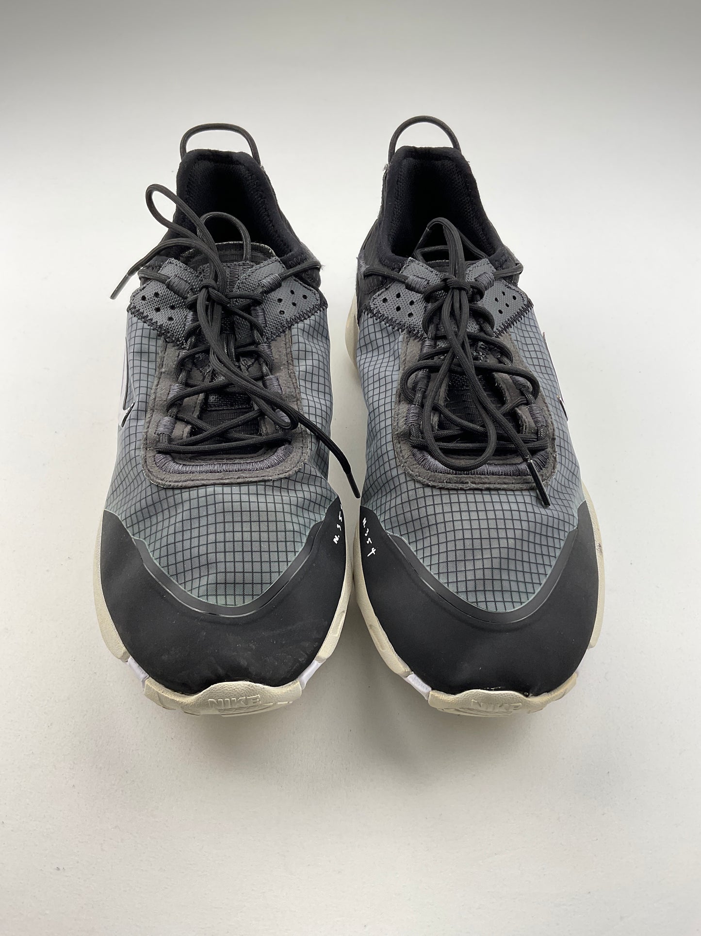 Tenis Gris Deportivo Nike