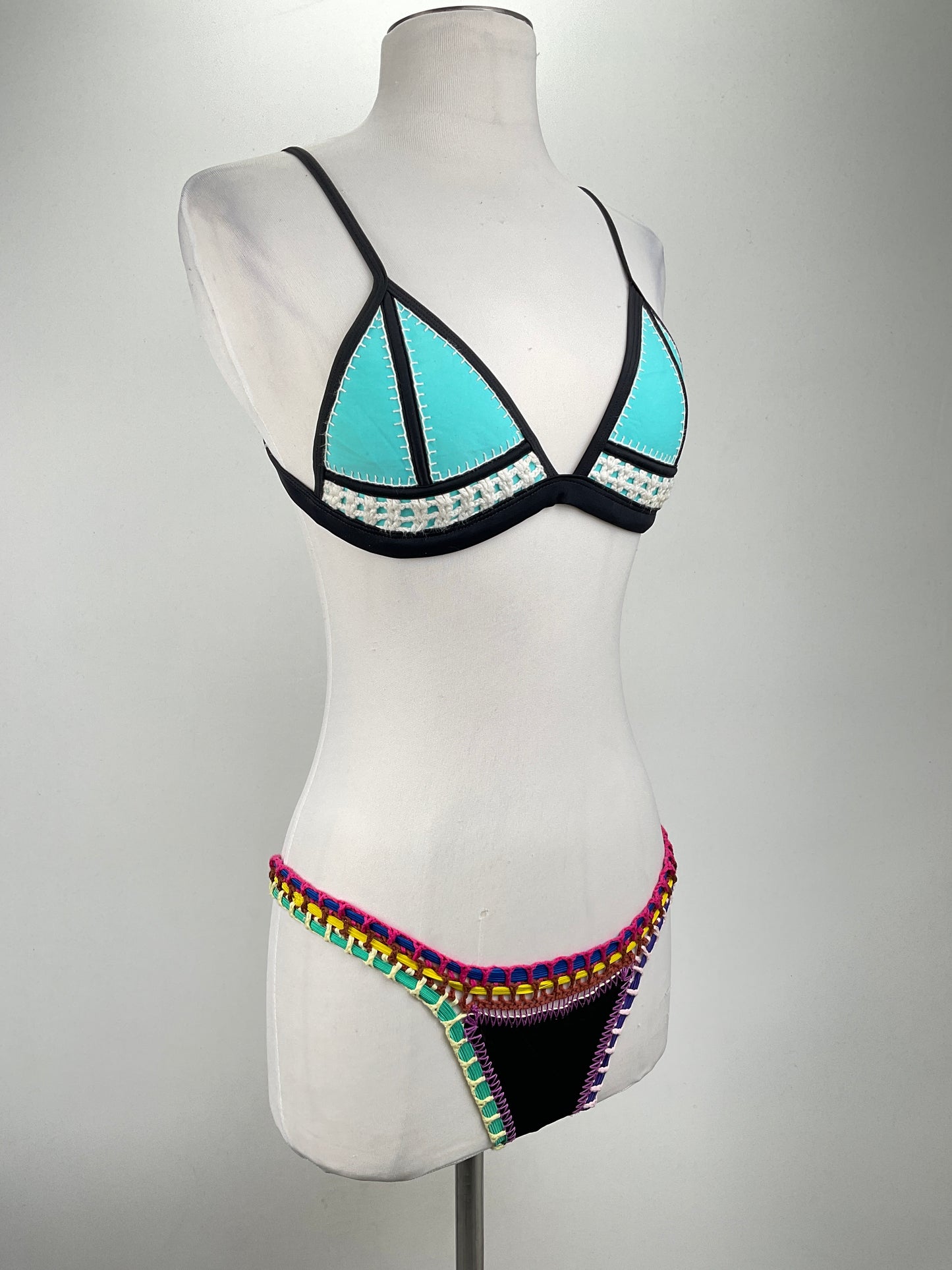 Conjunto Multicolor Triangl