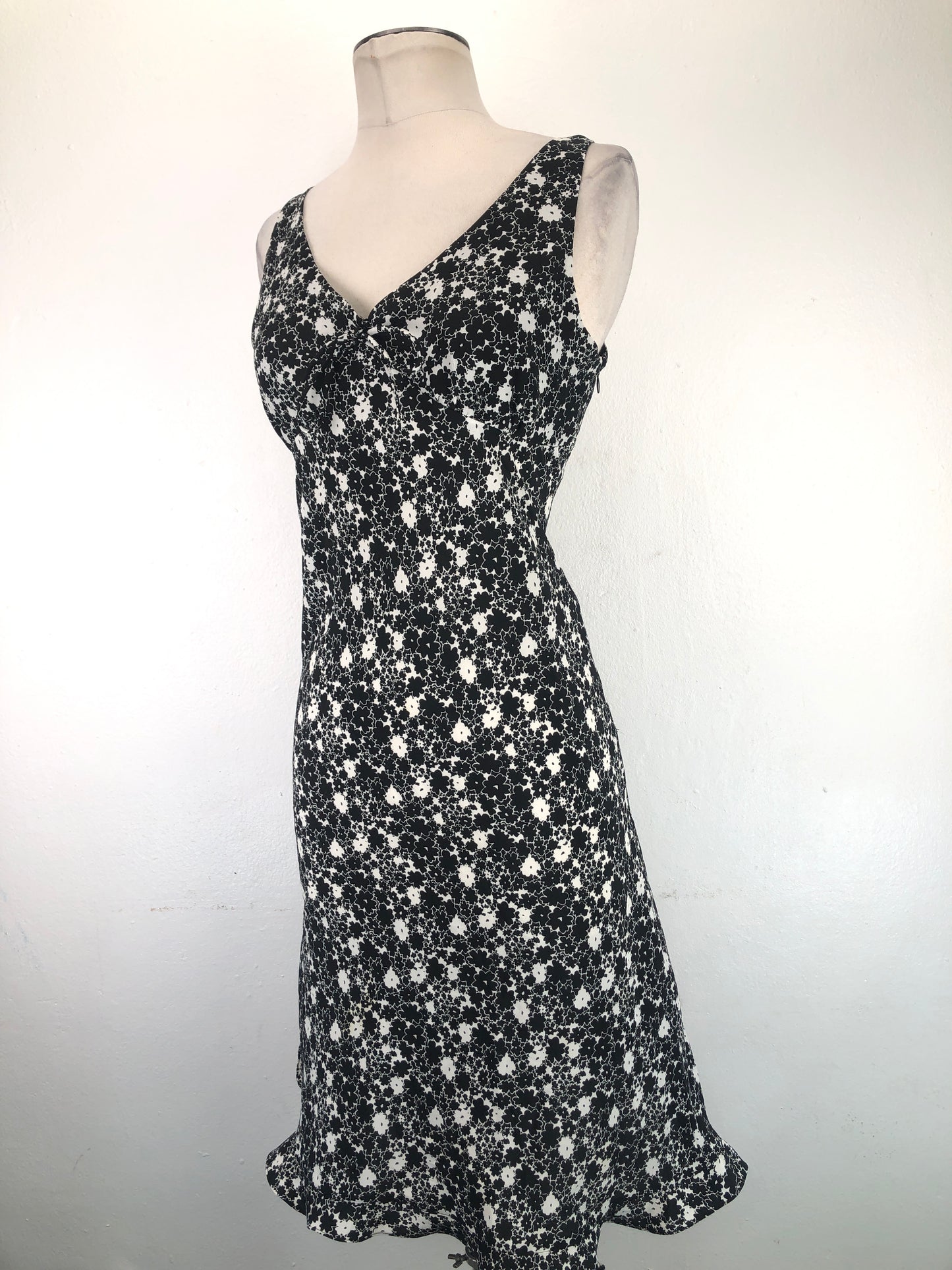 Vestido Negro Floral Express