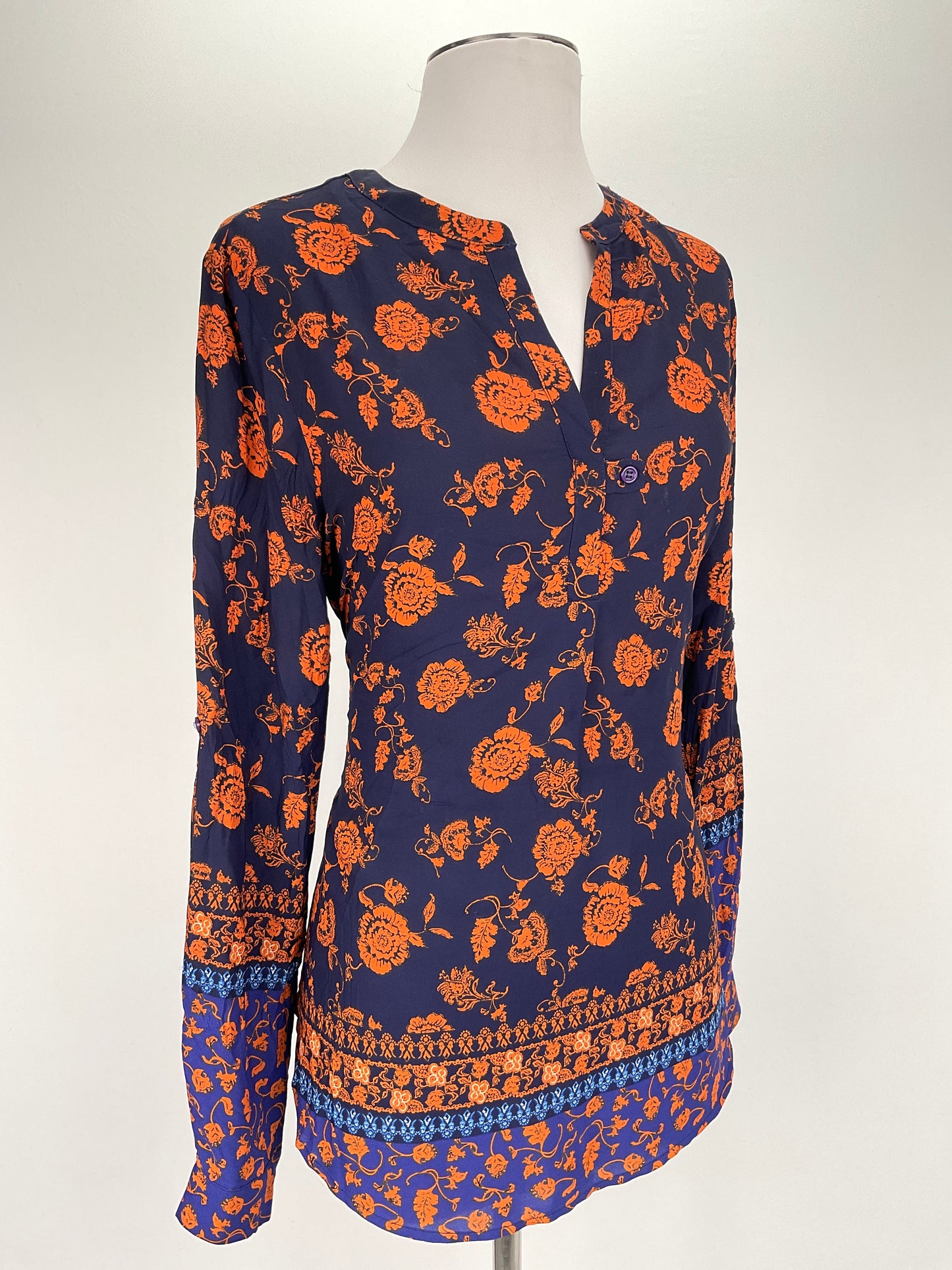 Blusa Azul marino Floral Dleione
