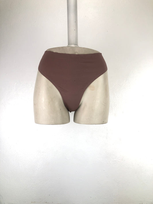 Panti Marron Soma