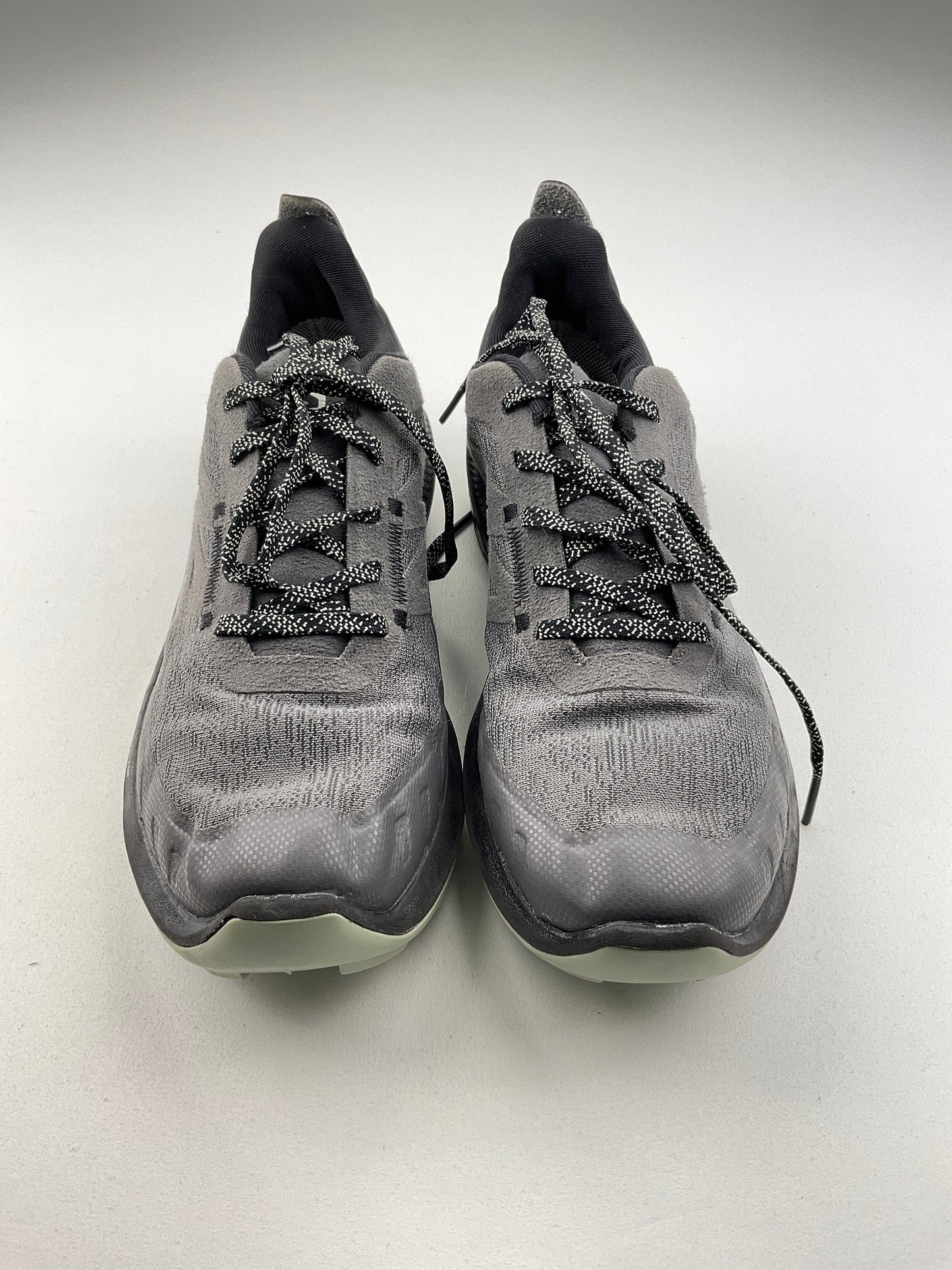 Tenis Gris Deportivo Salomon