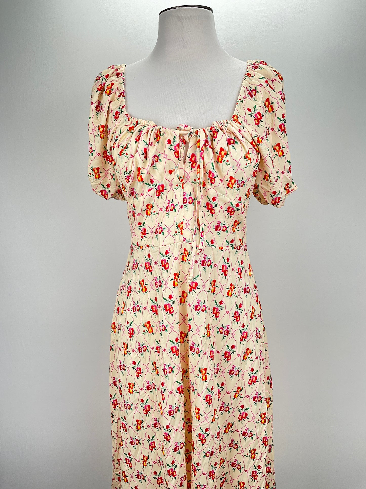 Vestido Crema Floral Resa