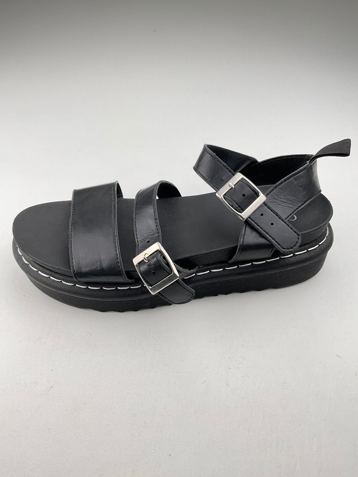 Zapatilla Negro Catherine