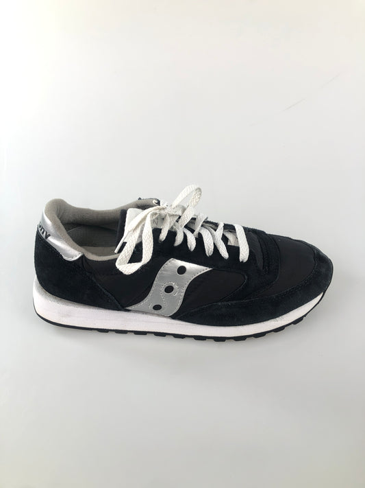 Tenis Negro Deportivo Sau cony
