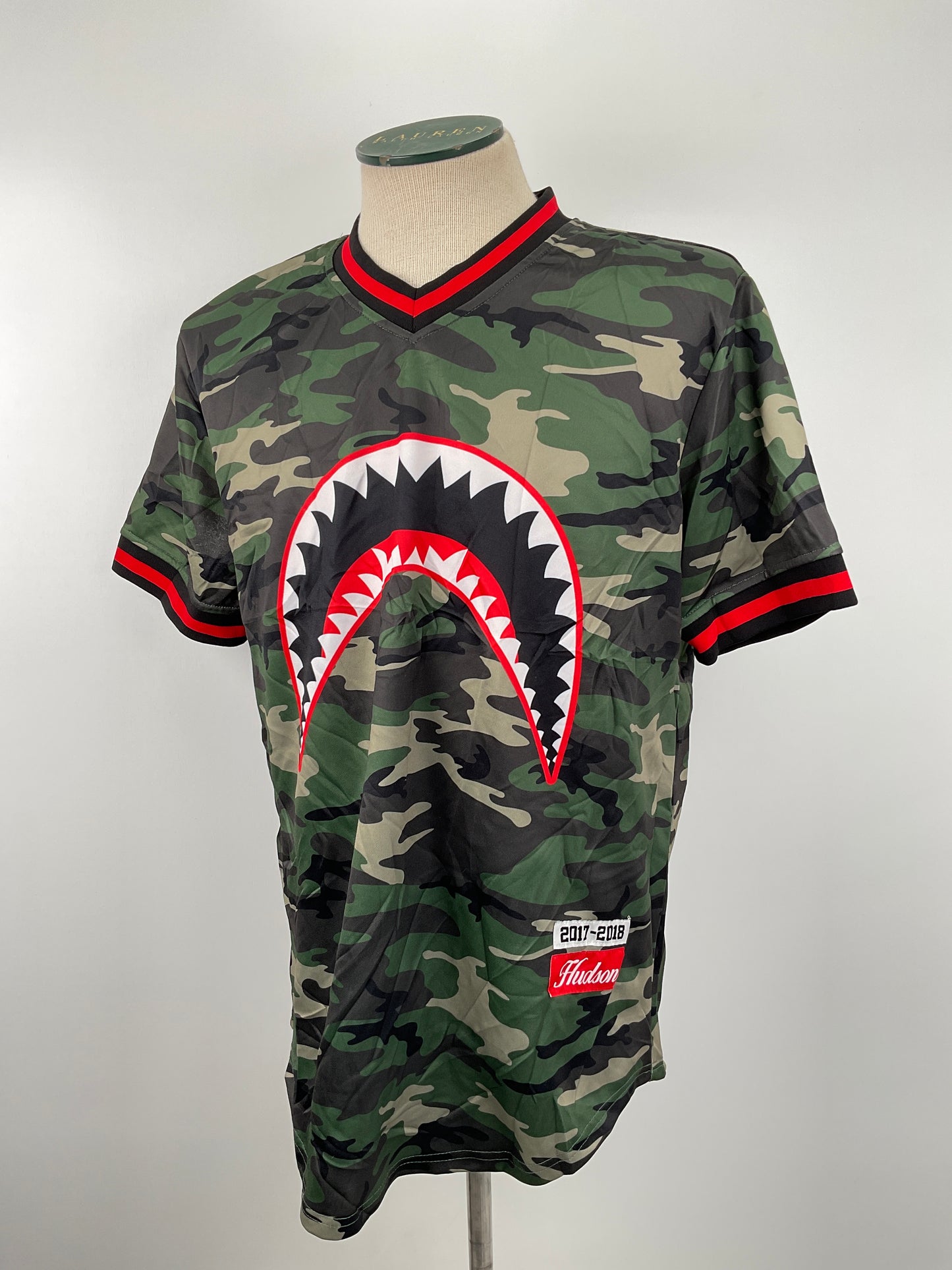Camiseta Verde de Guadia Hudson