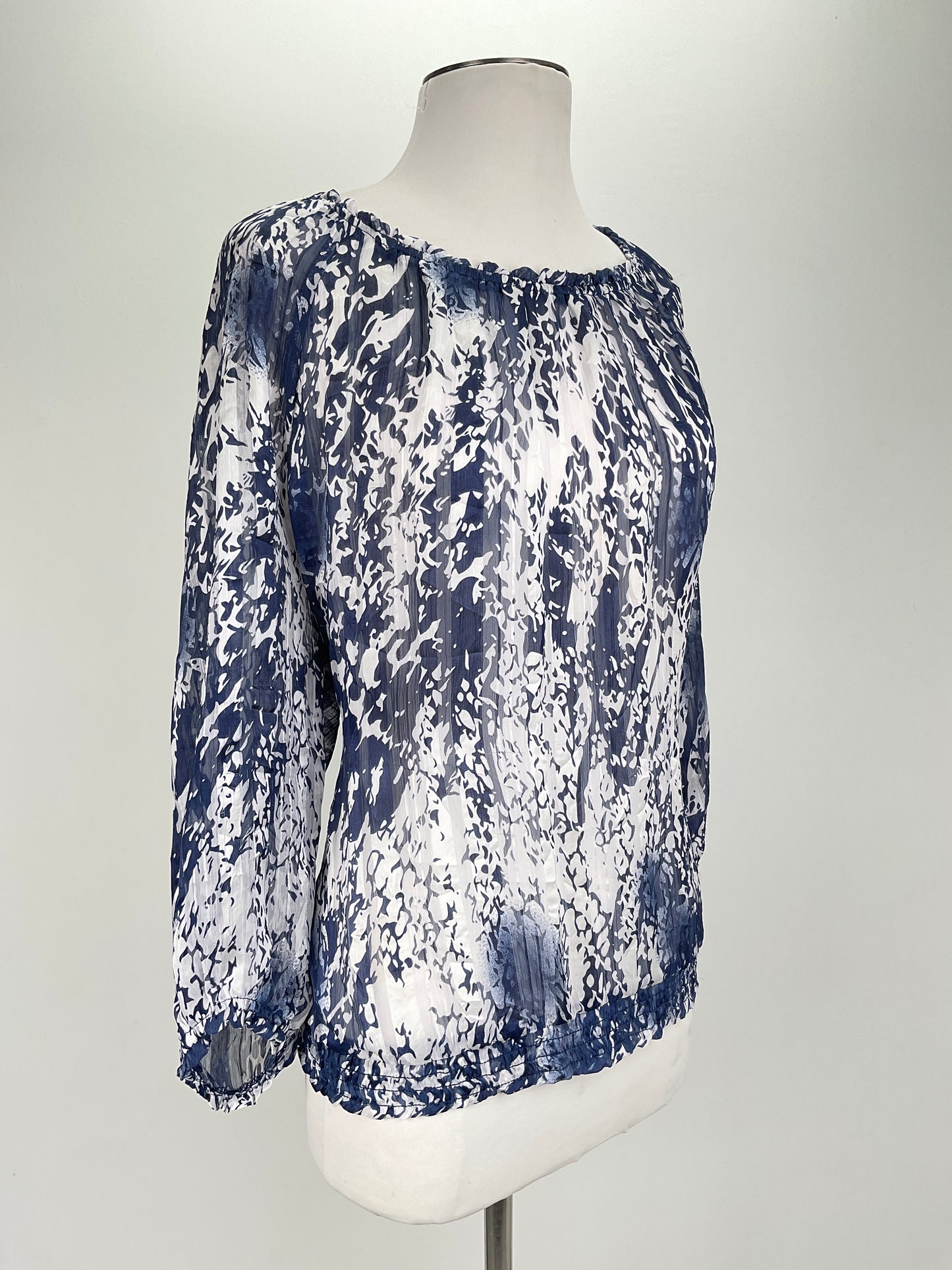Blusa Azul marino Floral JM Collection