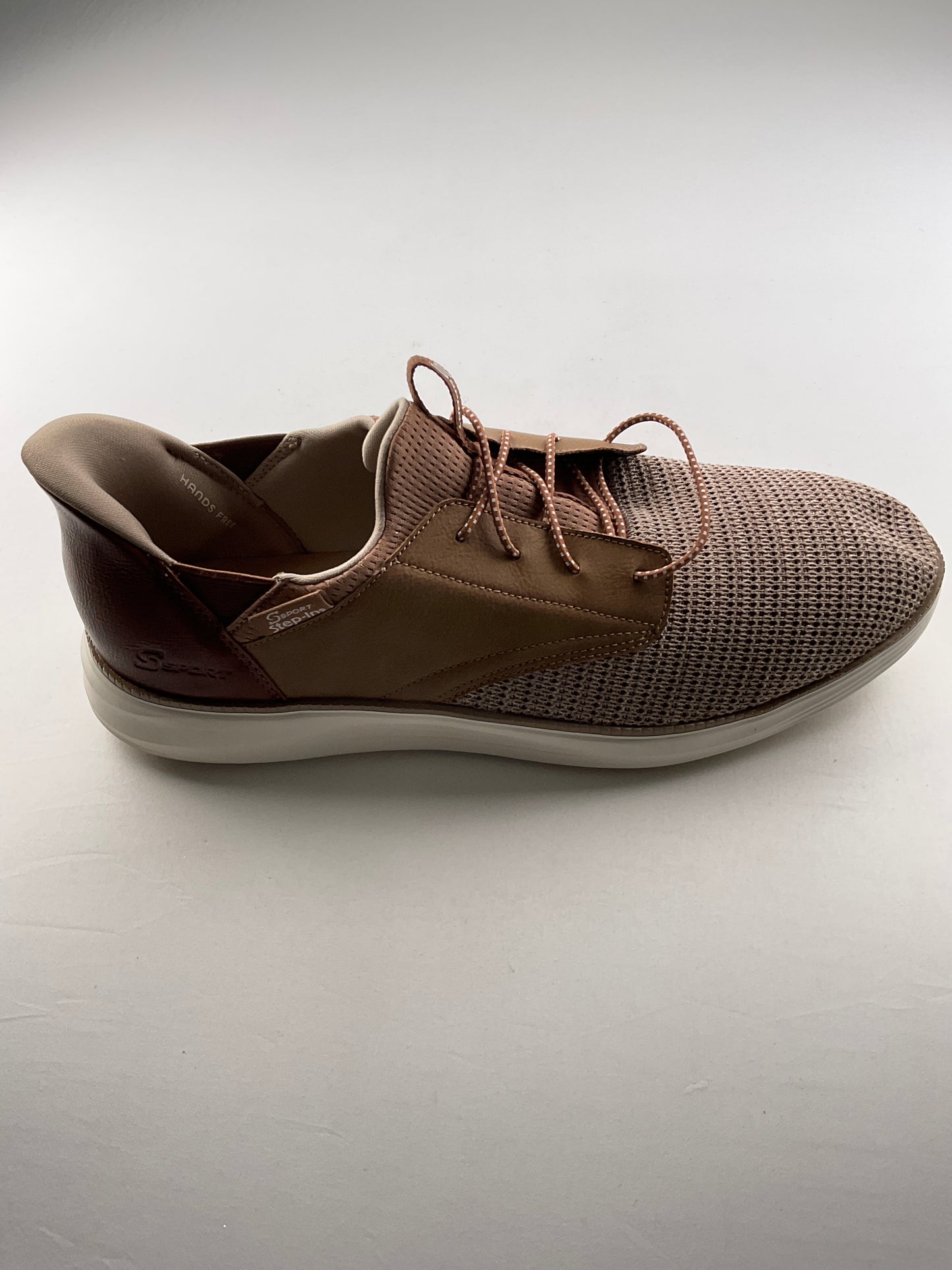 Tenis Marron Sport