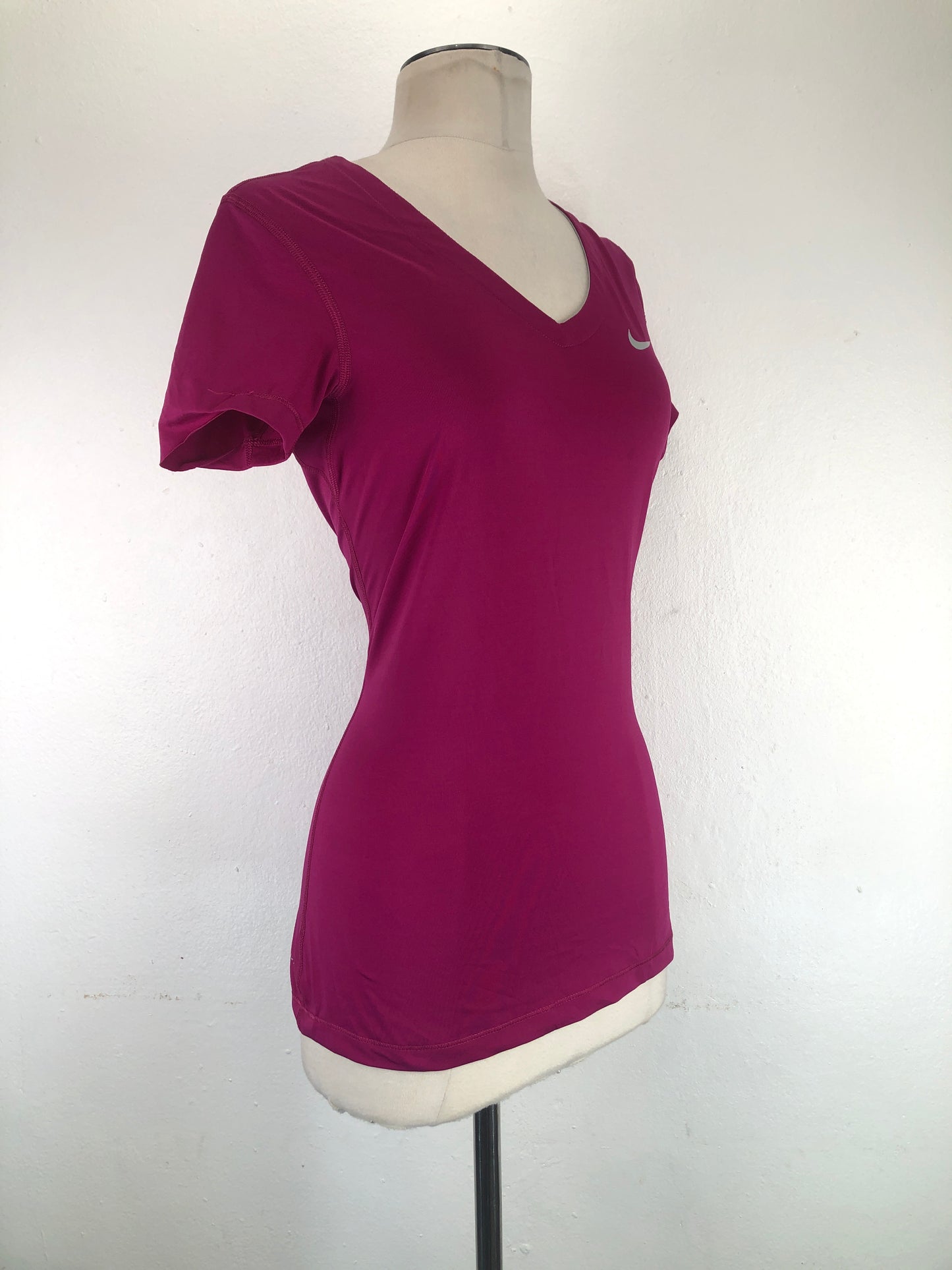 Camiseta Morado Deportivo Nike Pro