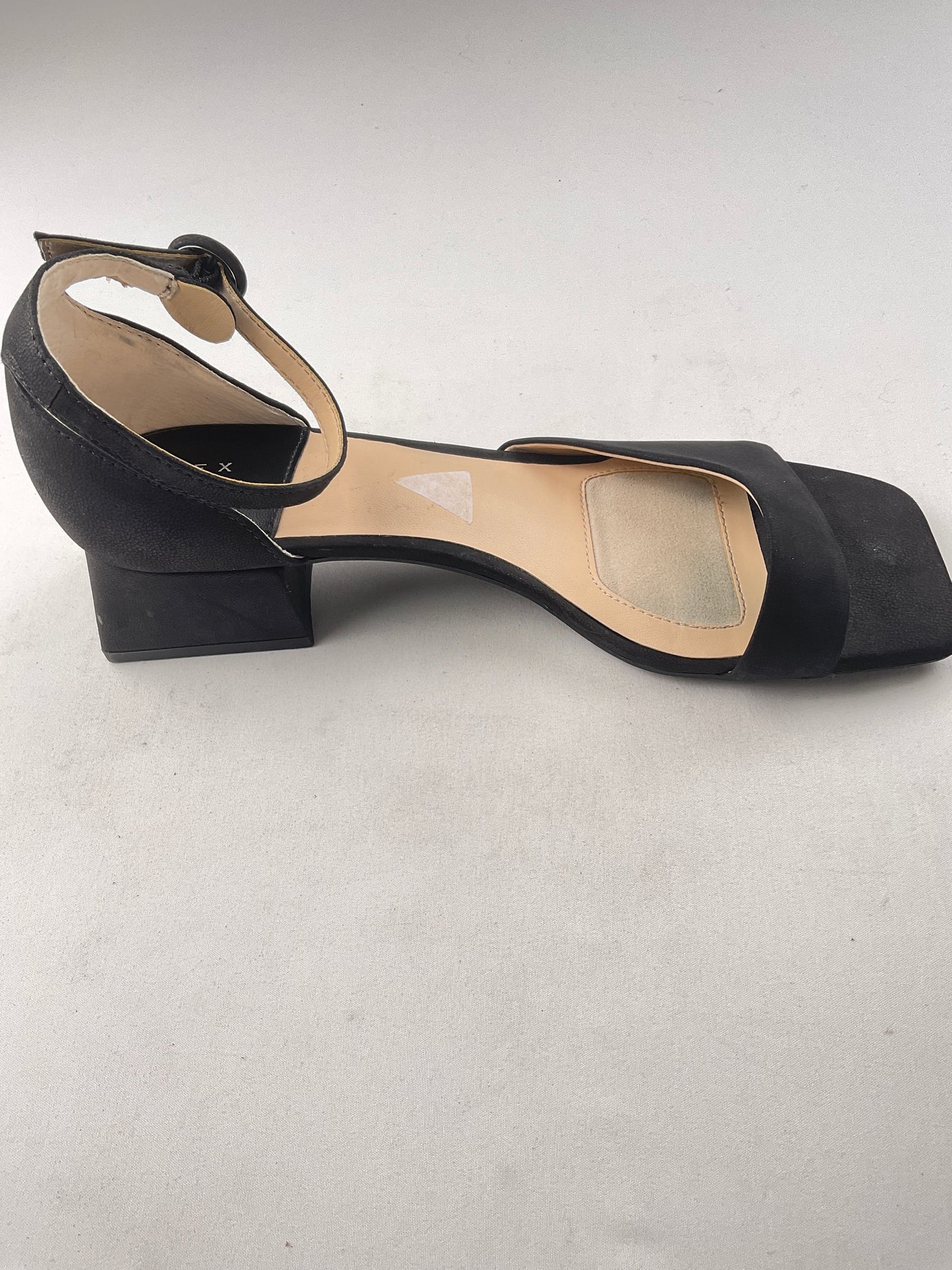 Zapatilla negro Alex Marie