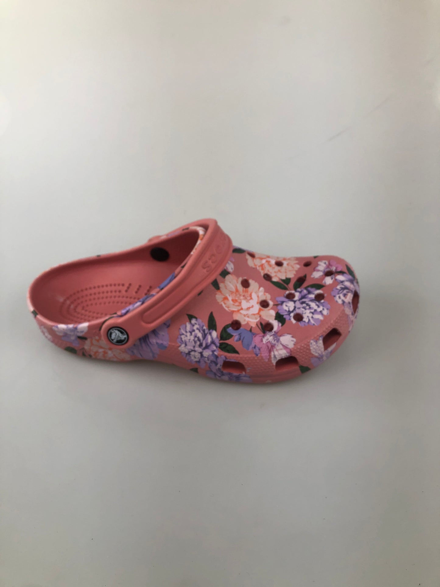 Sandalia Nude Floral Crocs