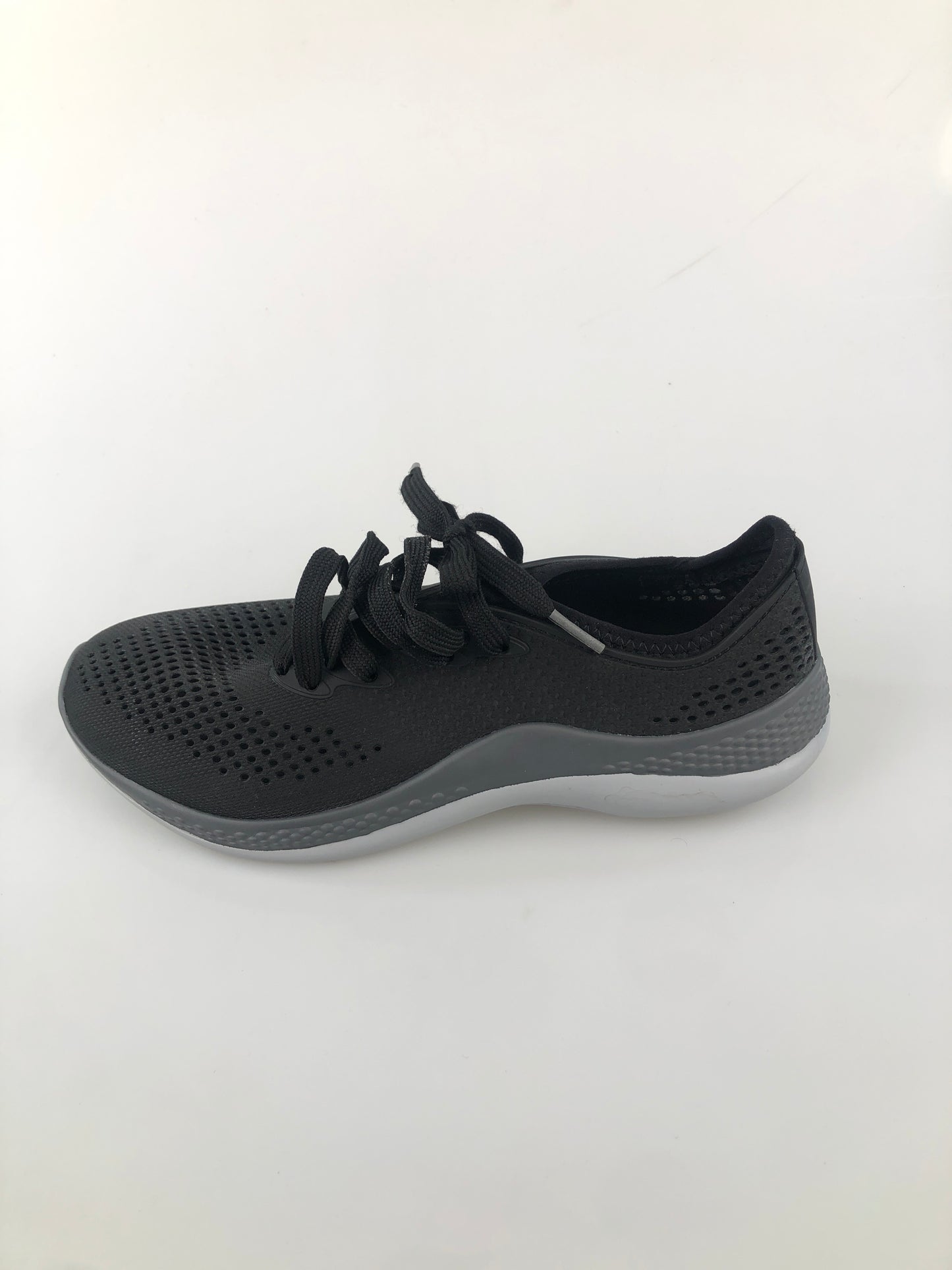 Tenis Negro Crocs