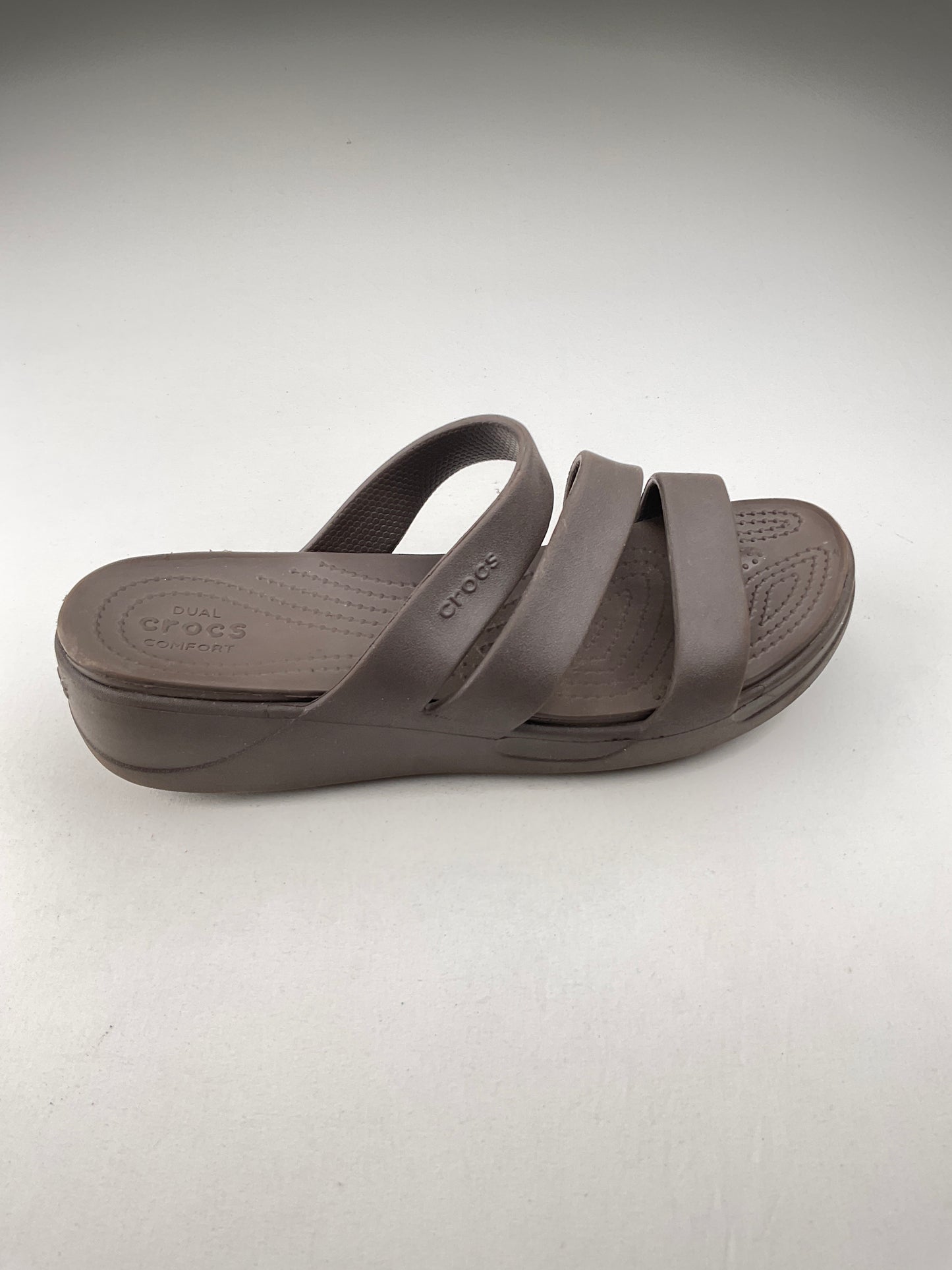 Sandalia Marron Crocs