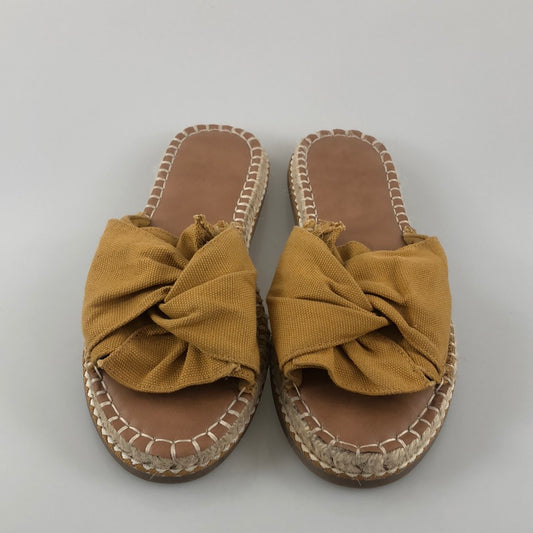 Sandalia Amarillo Universal Thread