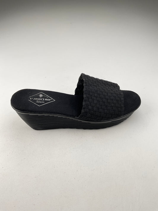 Zapatilla Negro Plataforma St John’s Bay