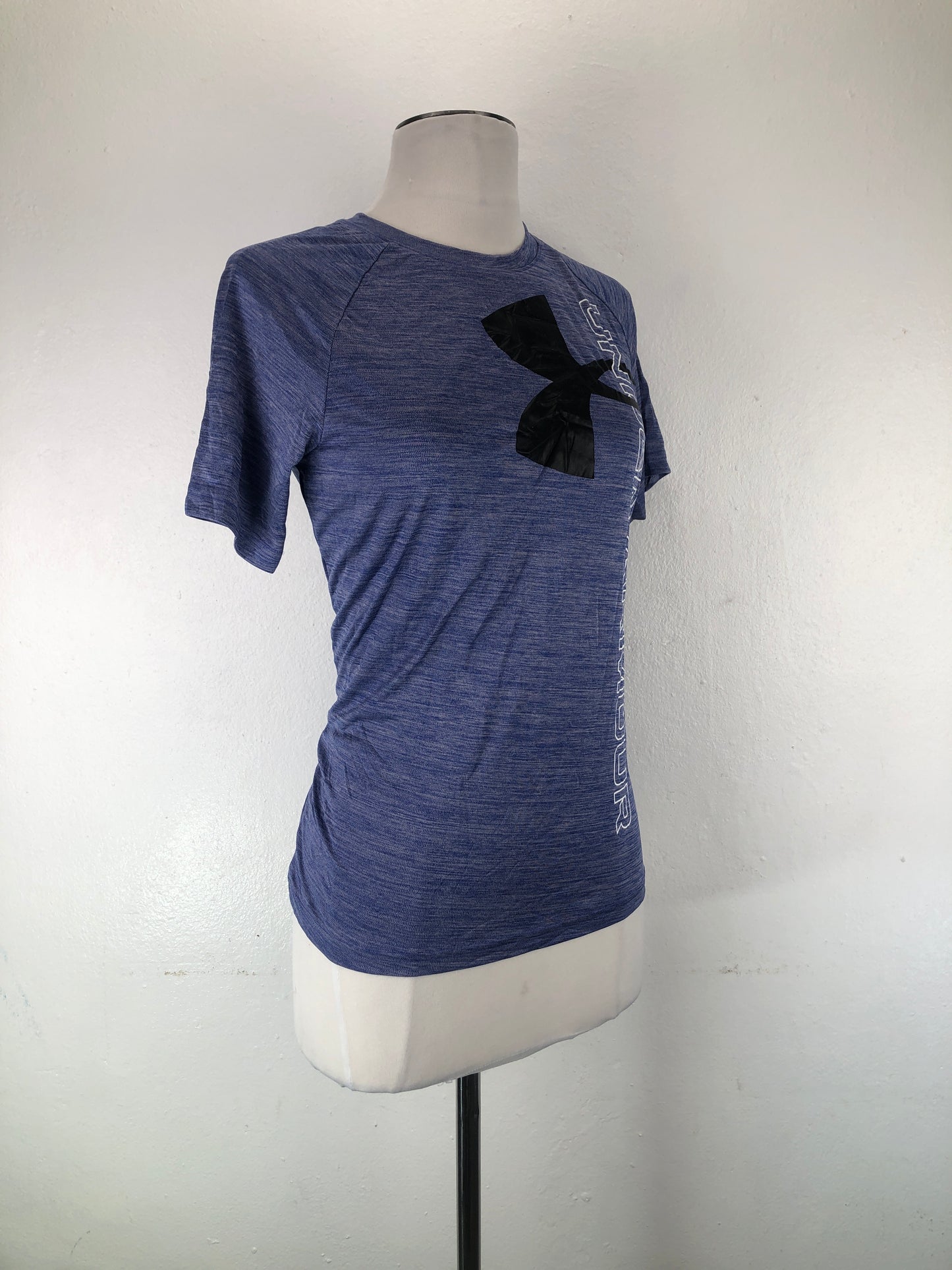 Camiseta Morado Deportivo  Under Amour