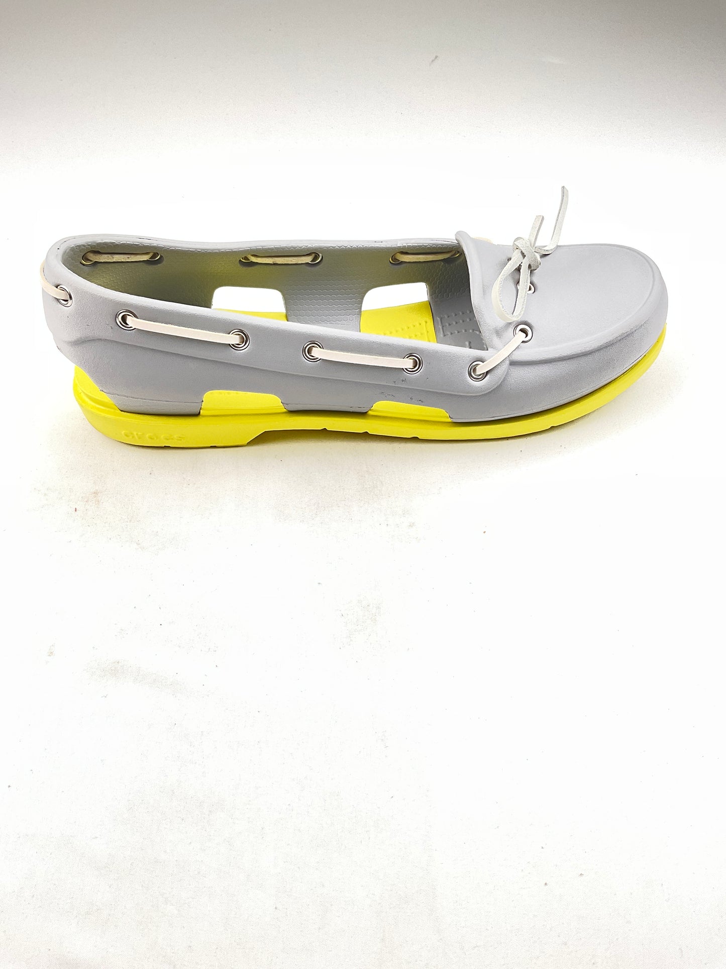 Sandalia crocs gris