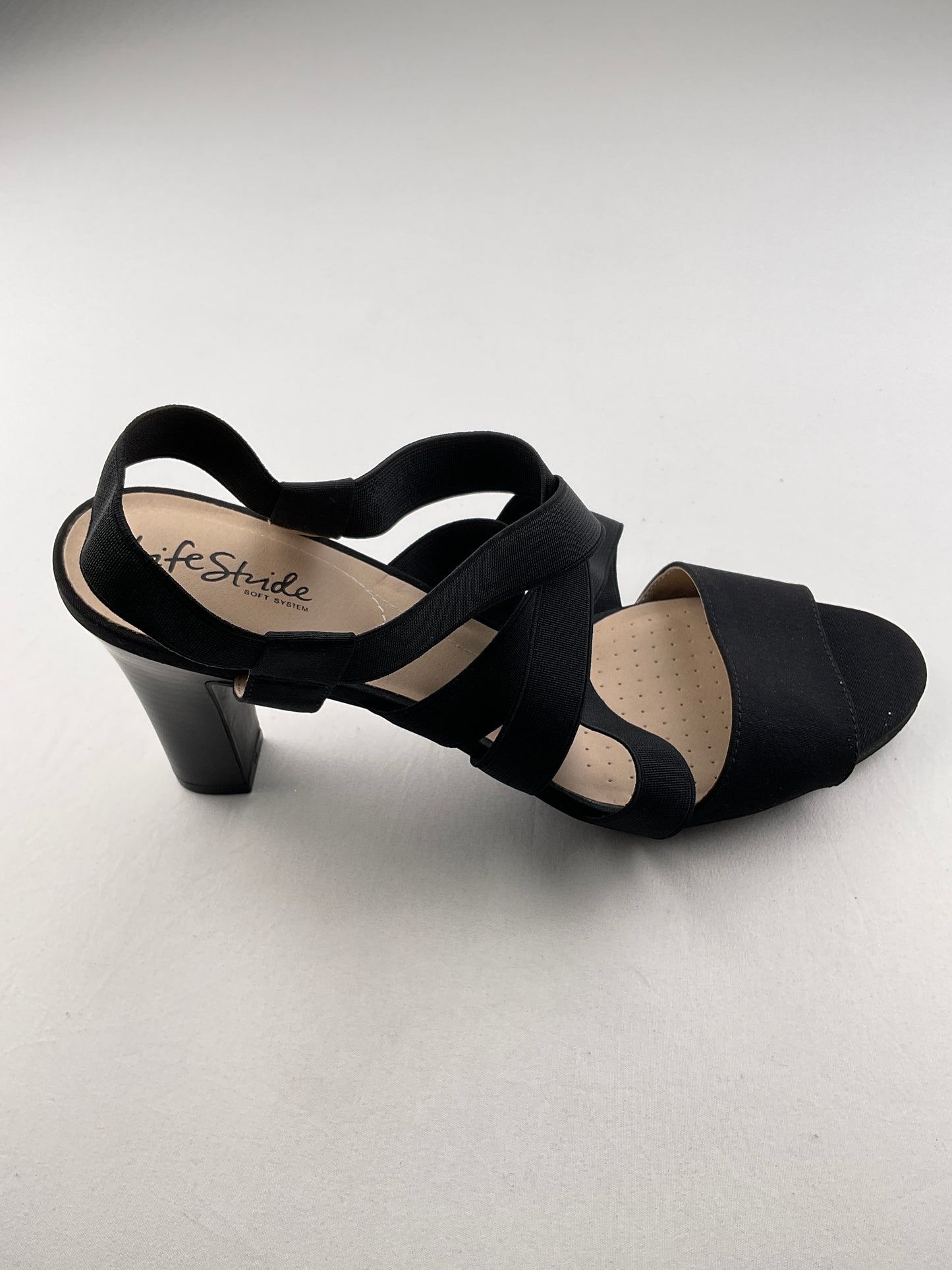 Zapatilla Negro de Tacón Life Stride