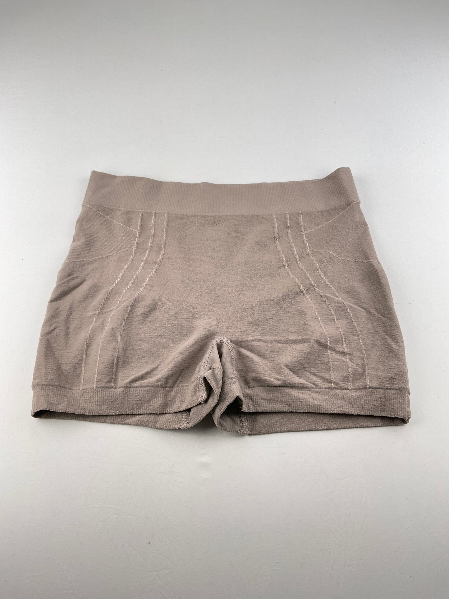 Licra Crema Under Where