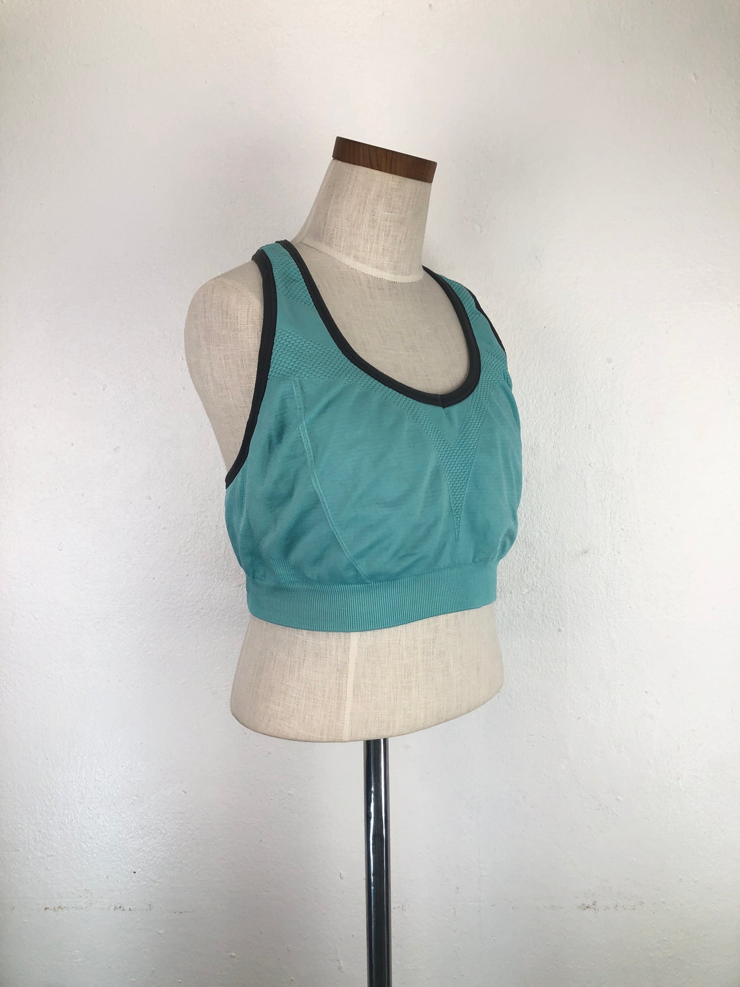 Blusita Verde Deportivo Essential
