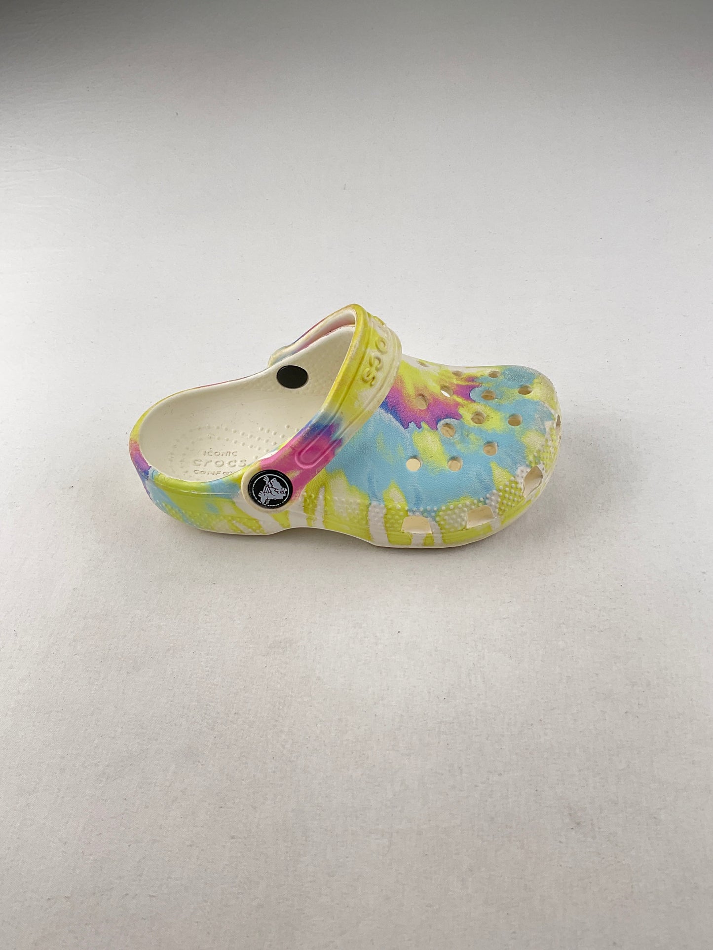 Sandalia Multicolor Crocs