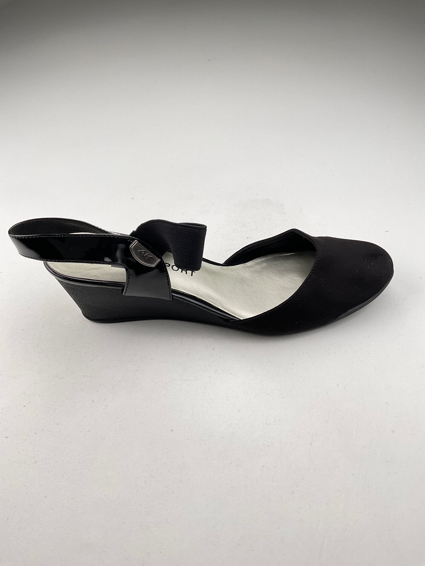 Zapatilla Negro Plataforma Anne Klein