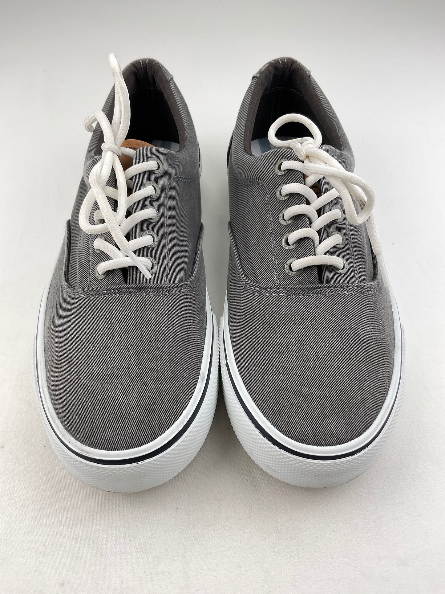 Tenis Gris Izod