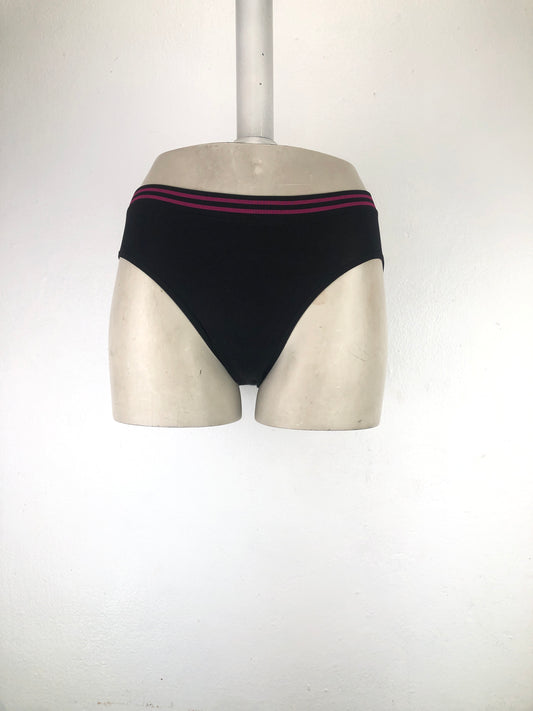 Panti Negro Lingeriecatis