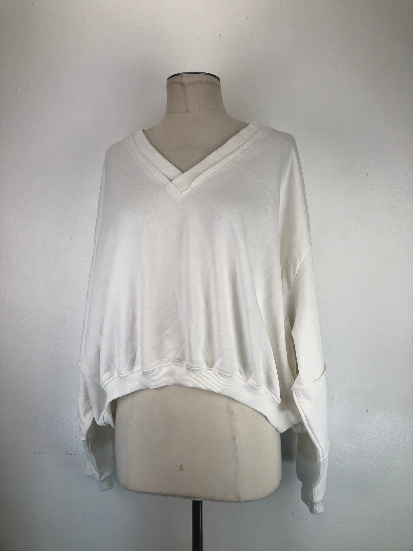 Abrigo Blanco As Revival