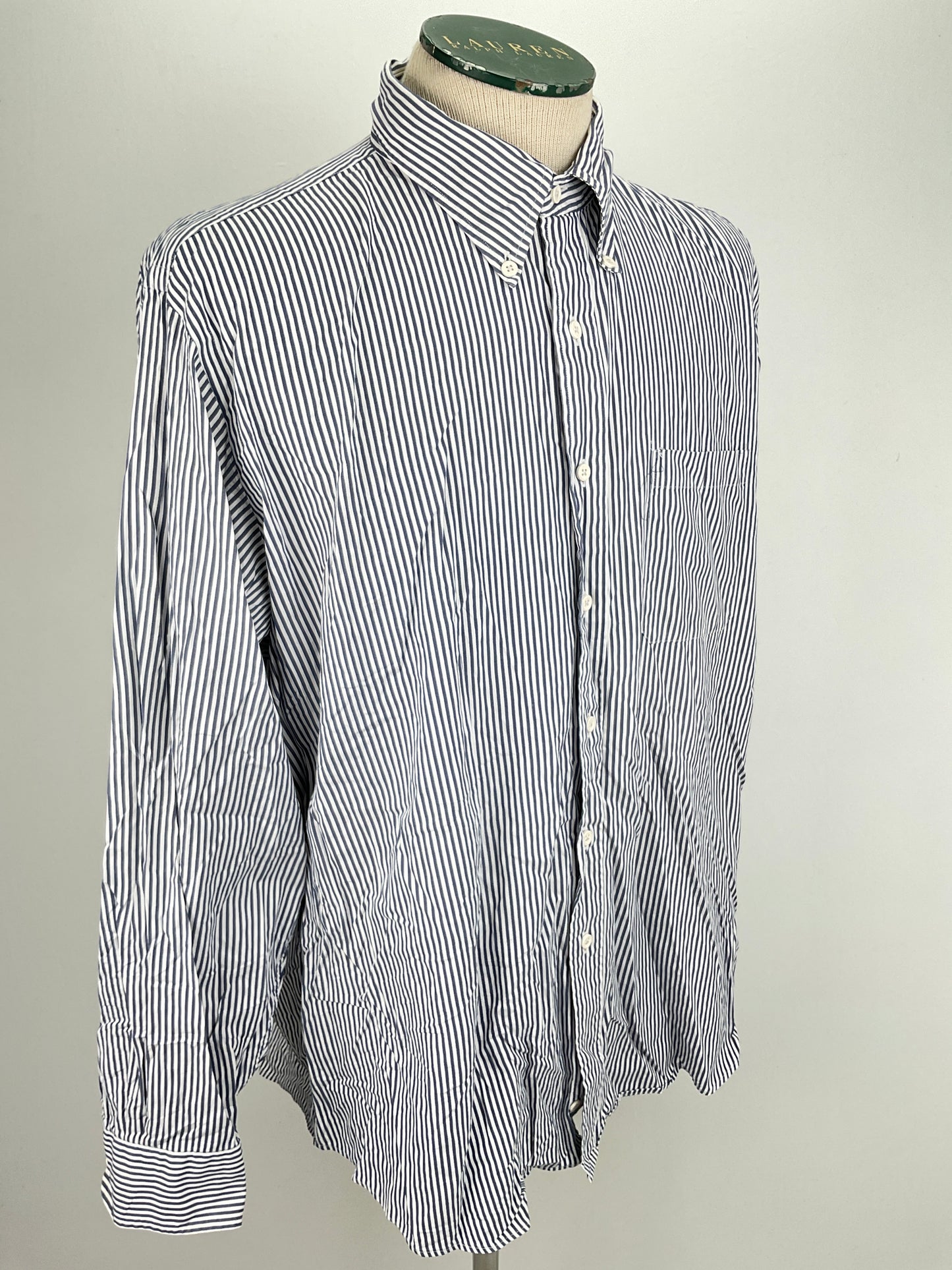 Camisa Gris de Rayas Kirkland