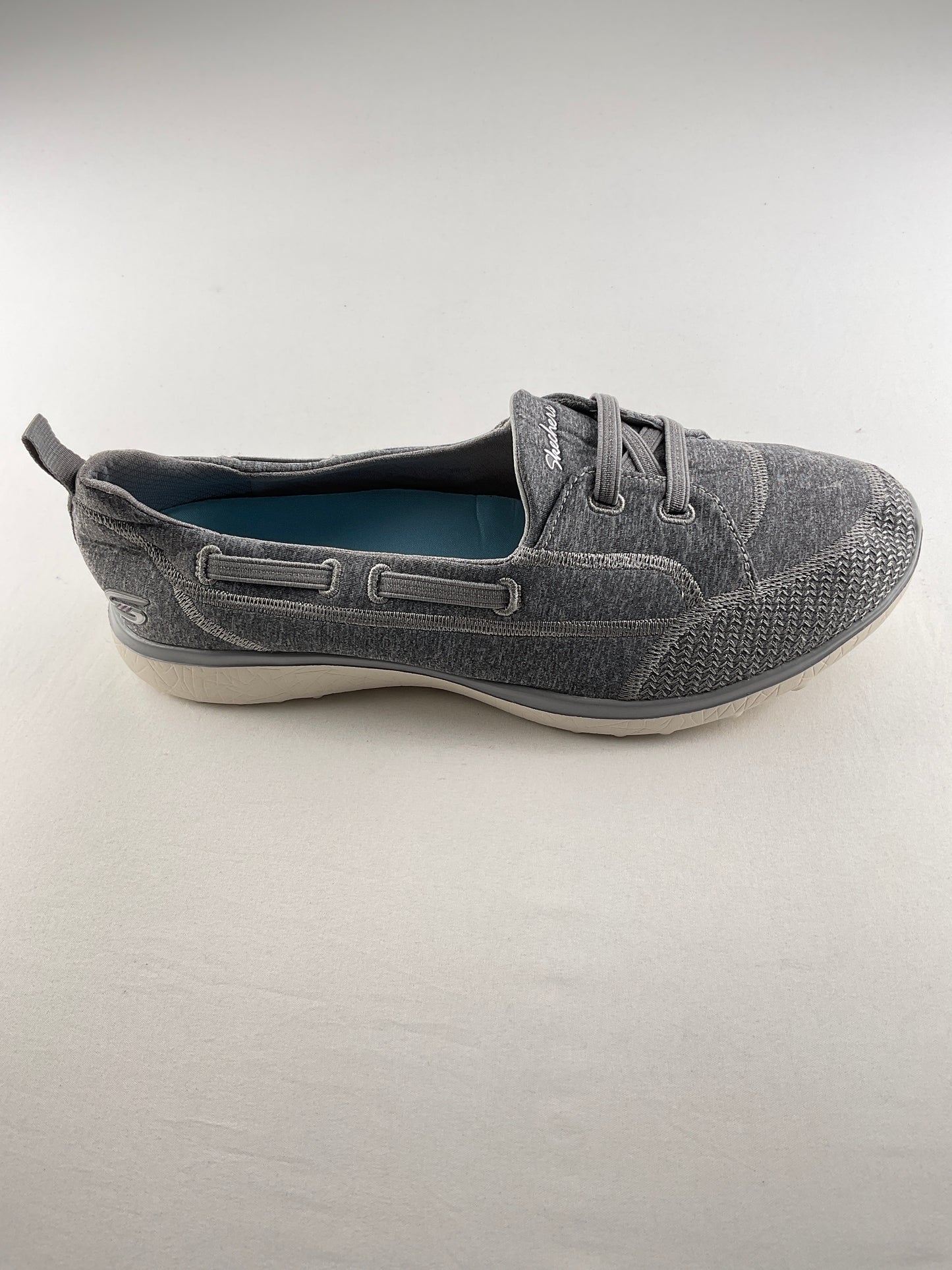 Tenis Gris Skechers