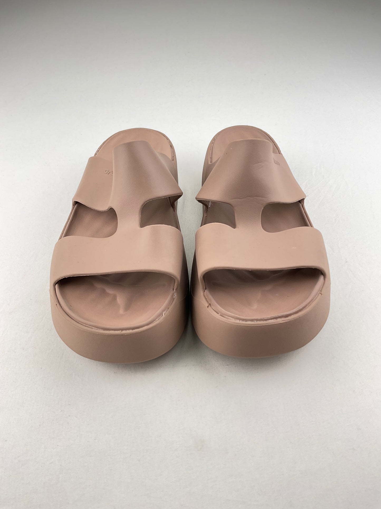 Zapatilla Crema Plataforma Crocs