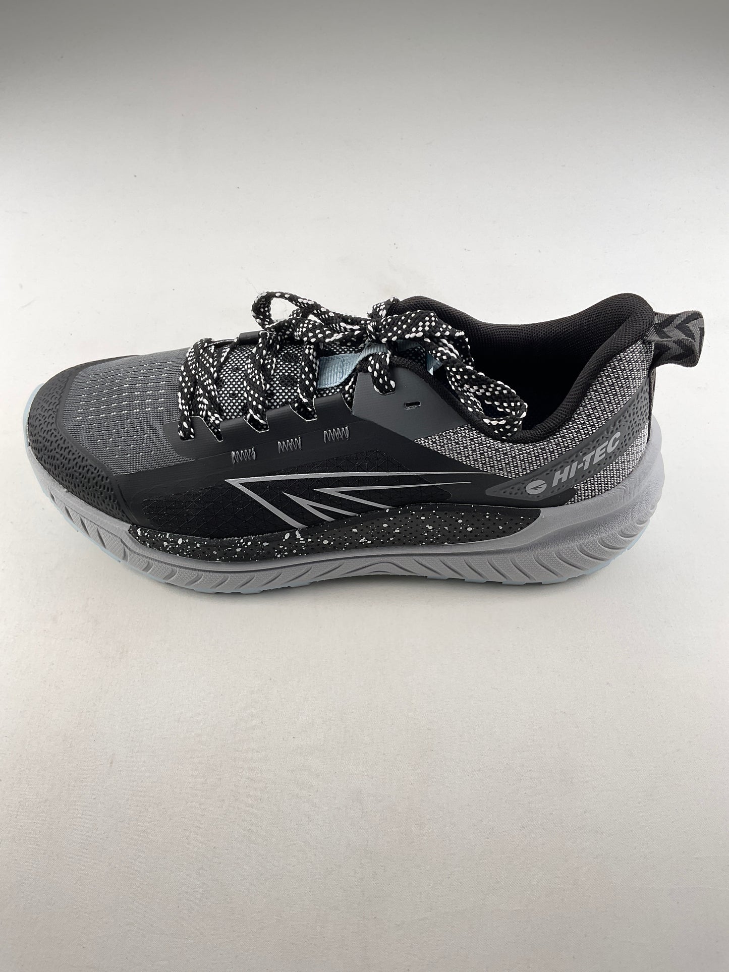 Tenis Gris Deportivo Hi Tec