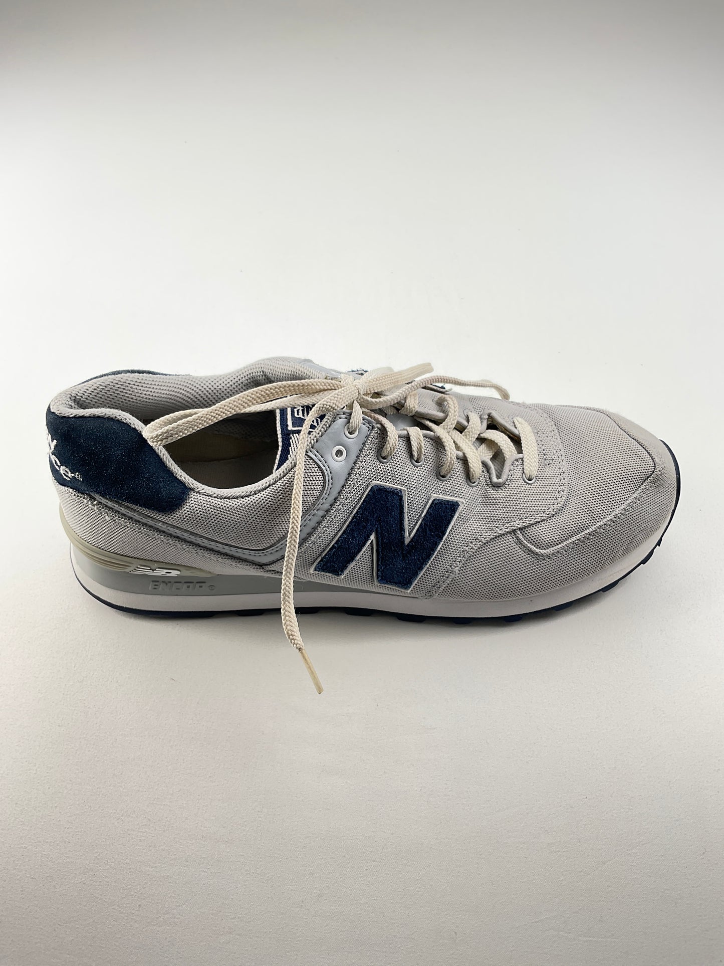 Tenis Gris Deportivo New Balance