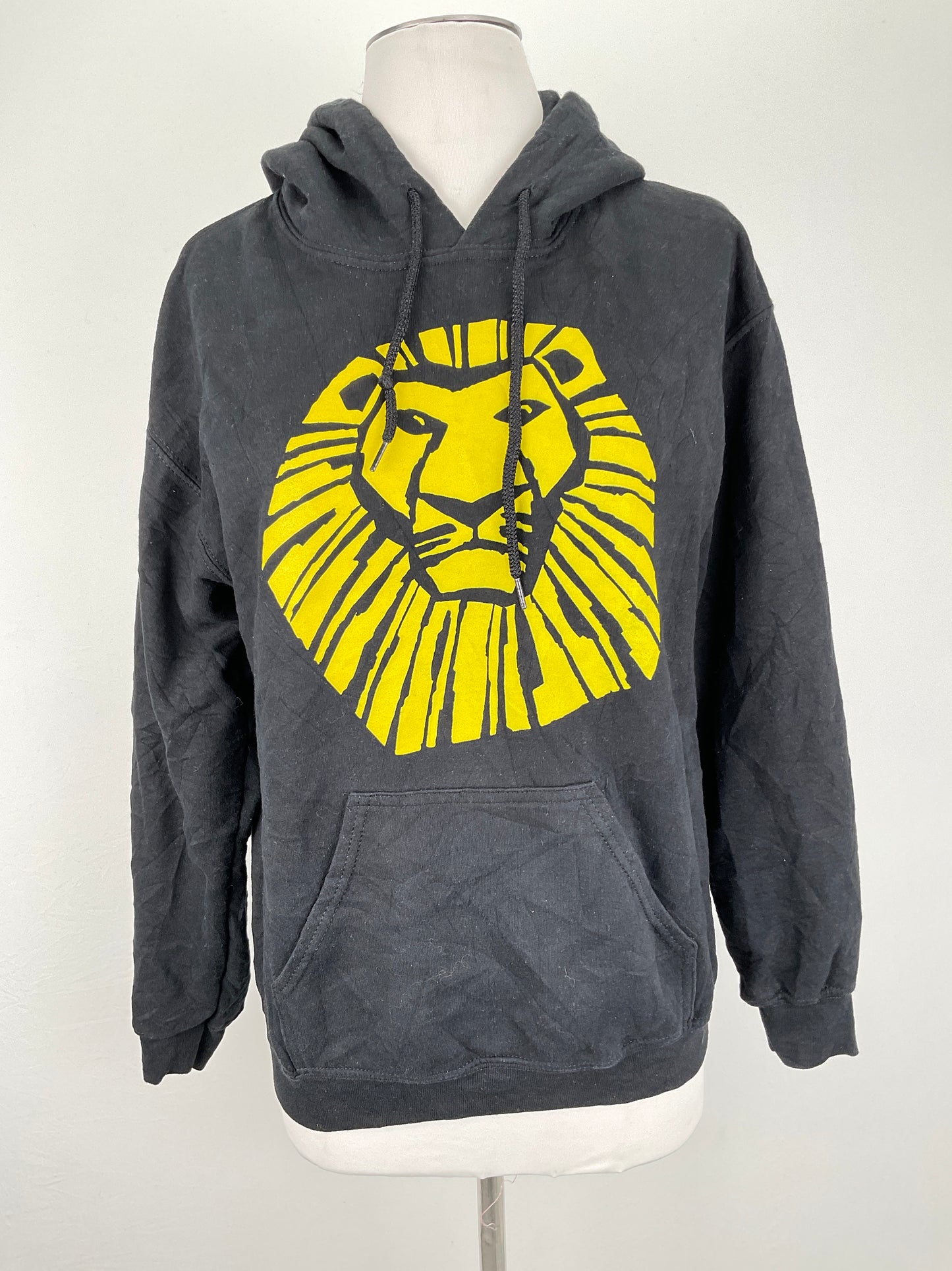 Abrigo Negro The Lion King