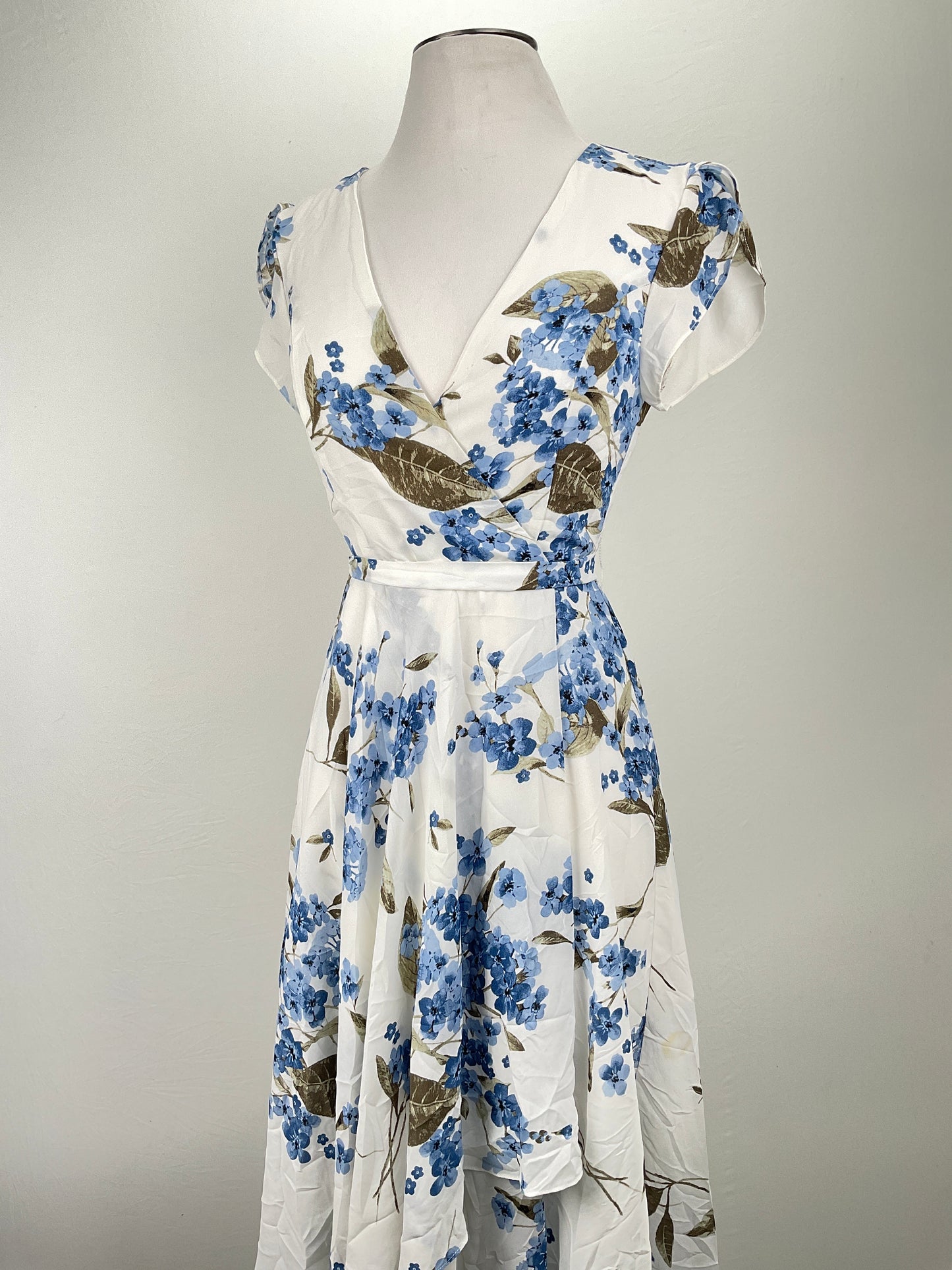 Vestido Blanco Floral Lulus