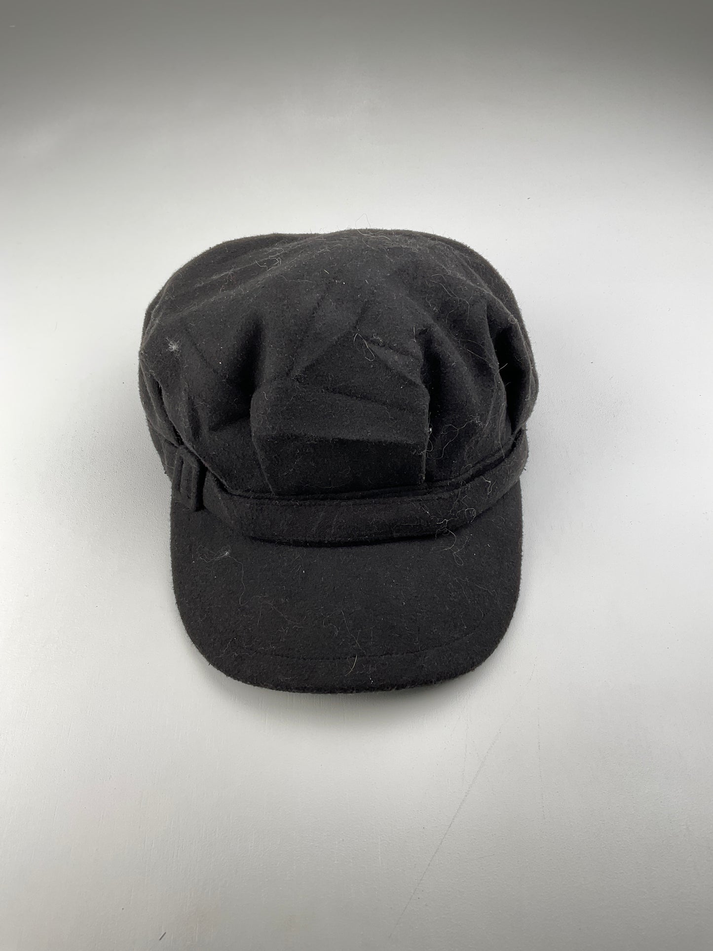 Gorra Negro Four Buttons