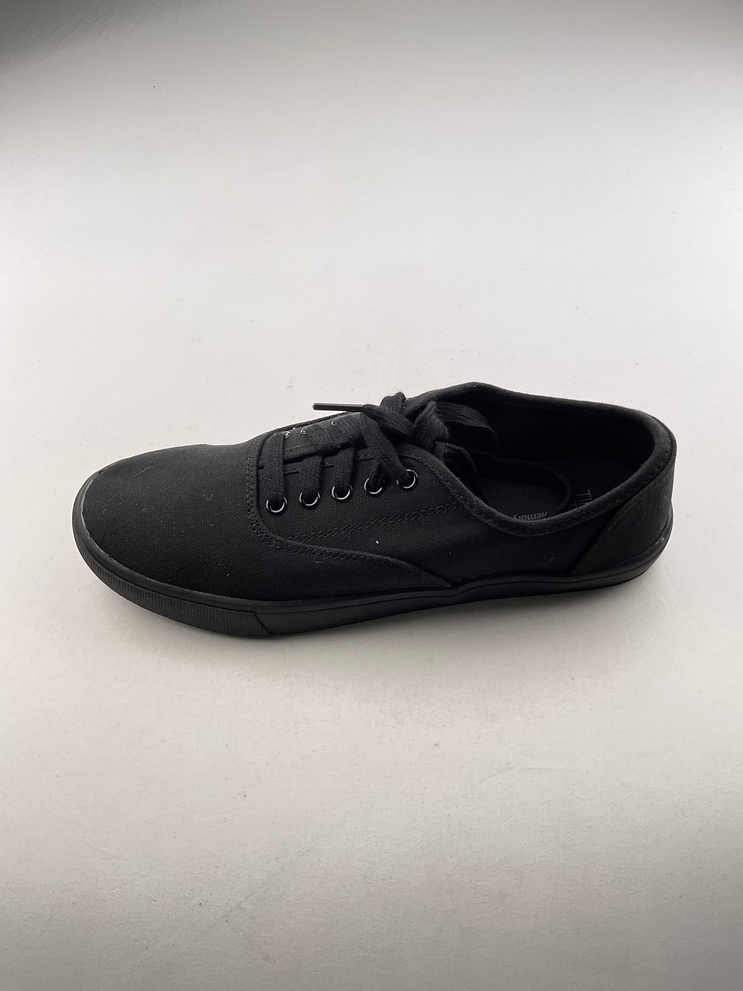 Tenis Negro Time and Tru