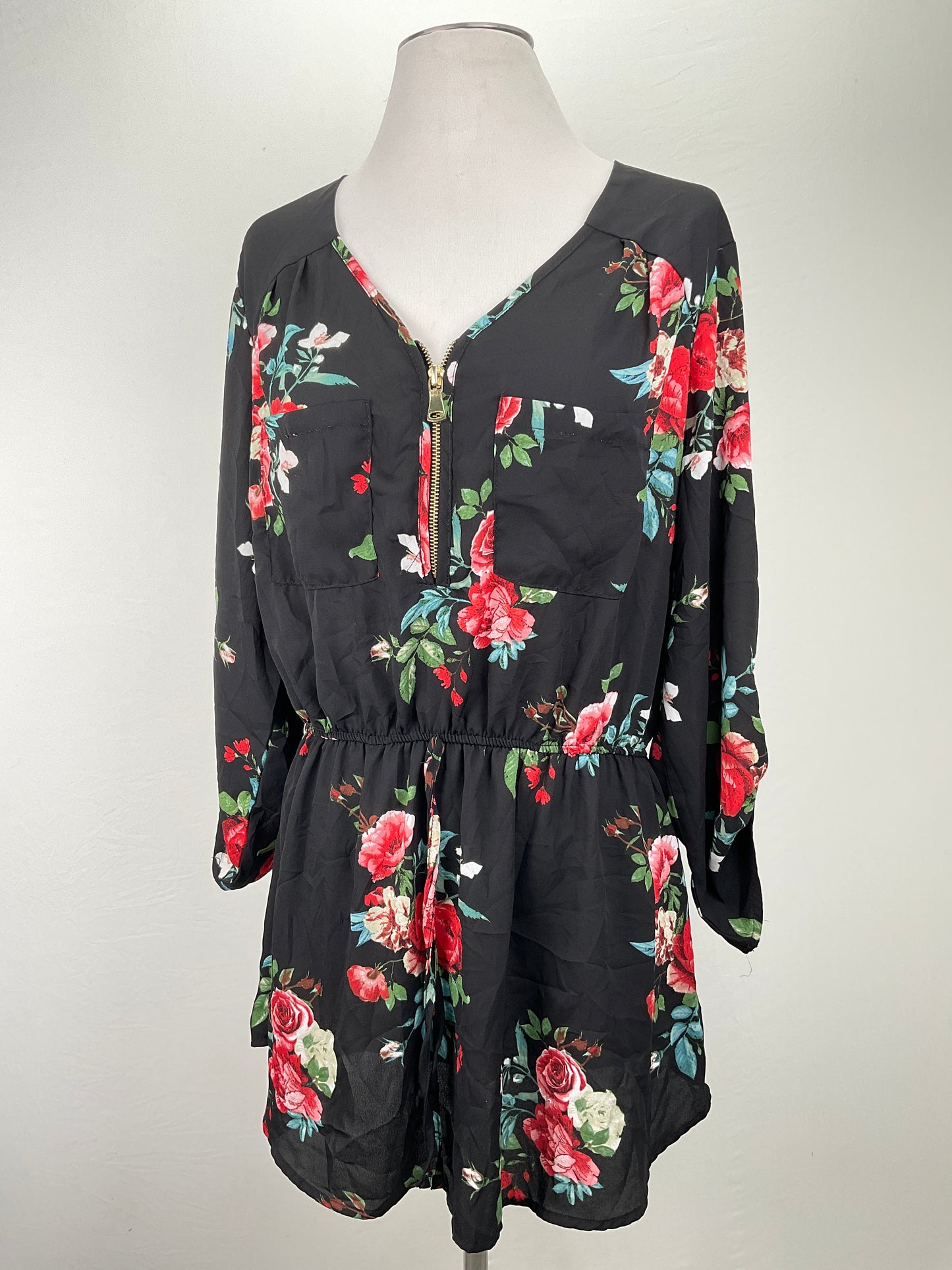 Vestido Negro Floral Stella Tweed